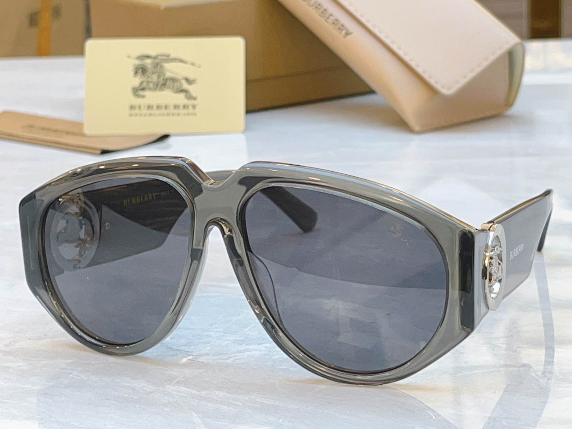 ，【BURBERR*】巴宝*莉新款光学架。MODEL：BE4479U，SIZE：60口15-140