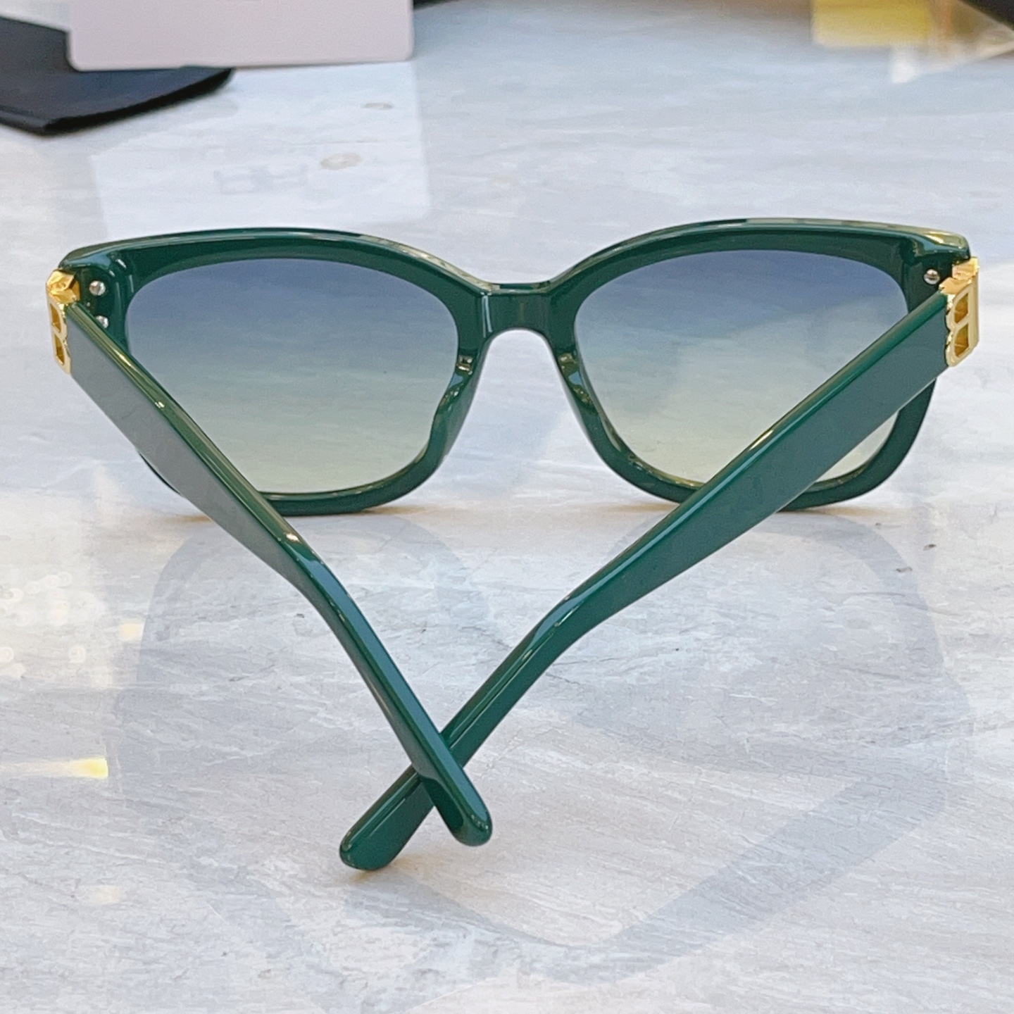 ，【BALENCIAG*】巴黎*世家新款太阳镜，MODEL：BB0102SA，SIZE：55口18-14