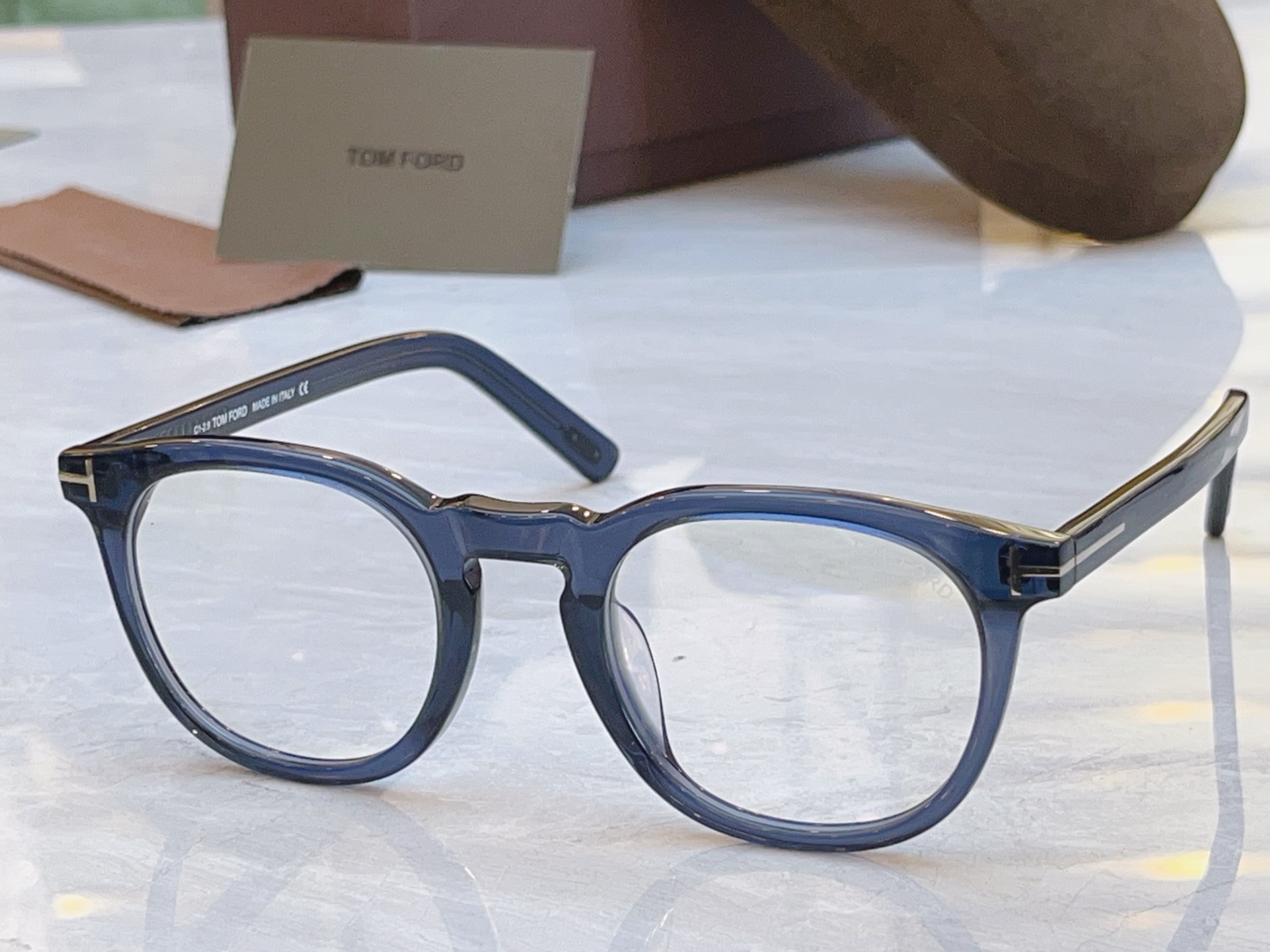 ，【TOM FOR*】汤姆*福特新款眼镜架，MODEL：FT5629-F-B，SIZE：50口22-14