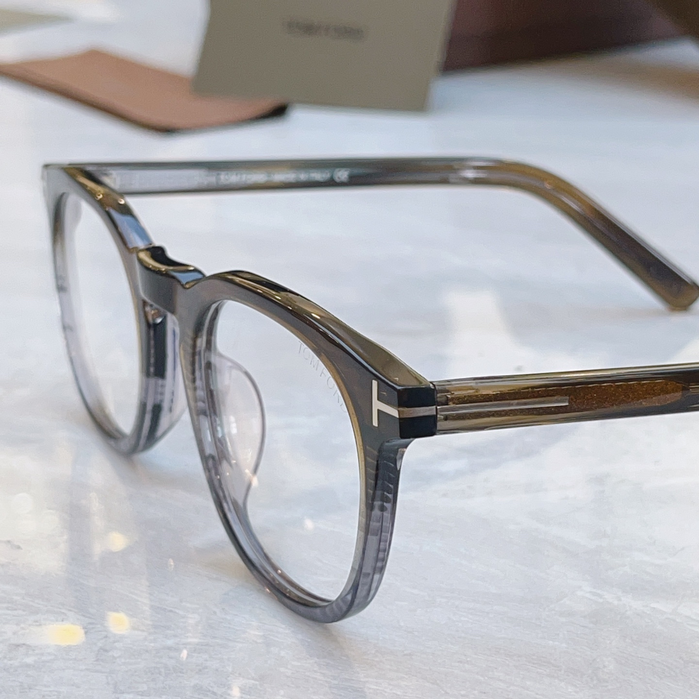 ，【TOM FOR*】汤姆*福特新款眼镜架，MODEL：FT5629-F-B，SIZE：50口22-14