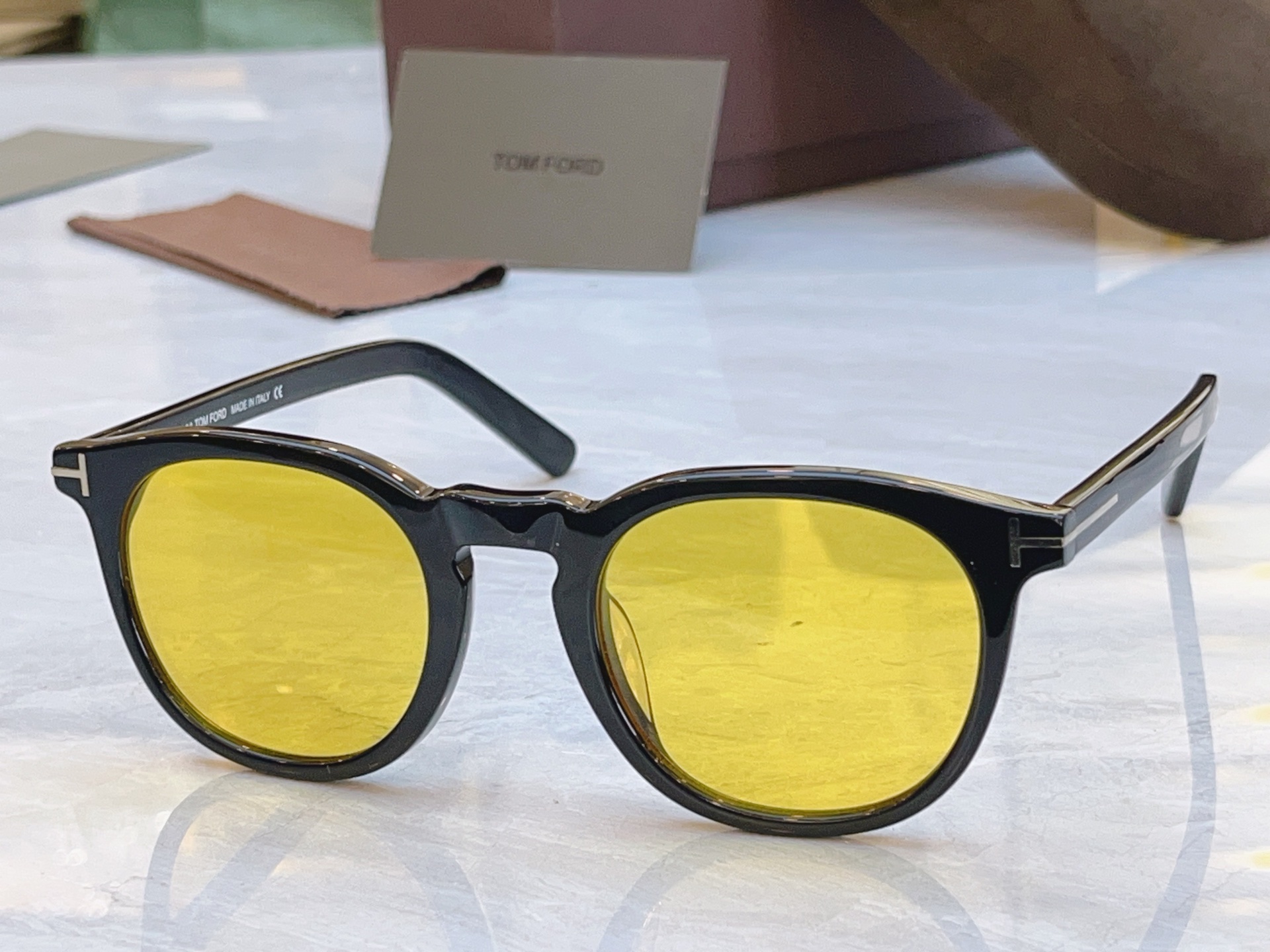 ，【TOM FOR*】汤姆*福特新款太阳镜，MODEL：FT5629-F-B，SIZE：50口22-14