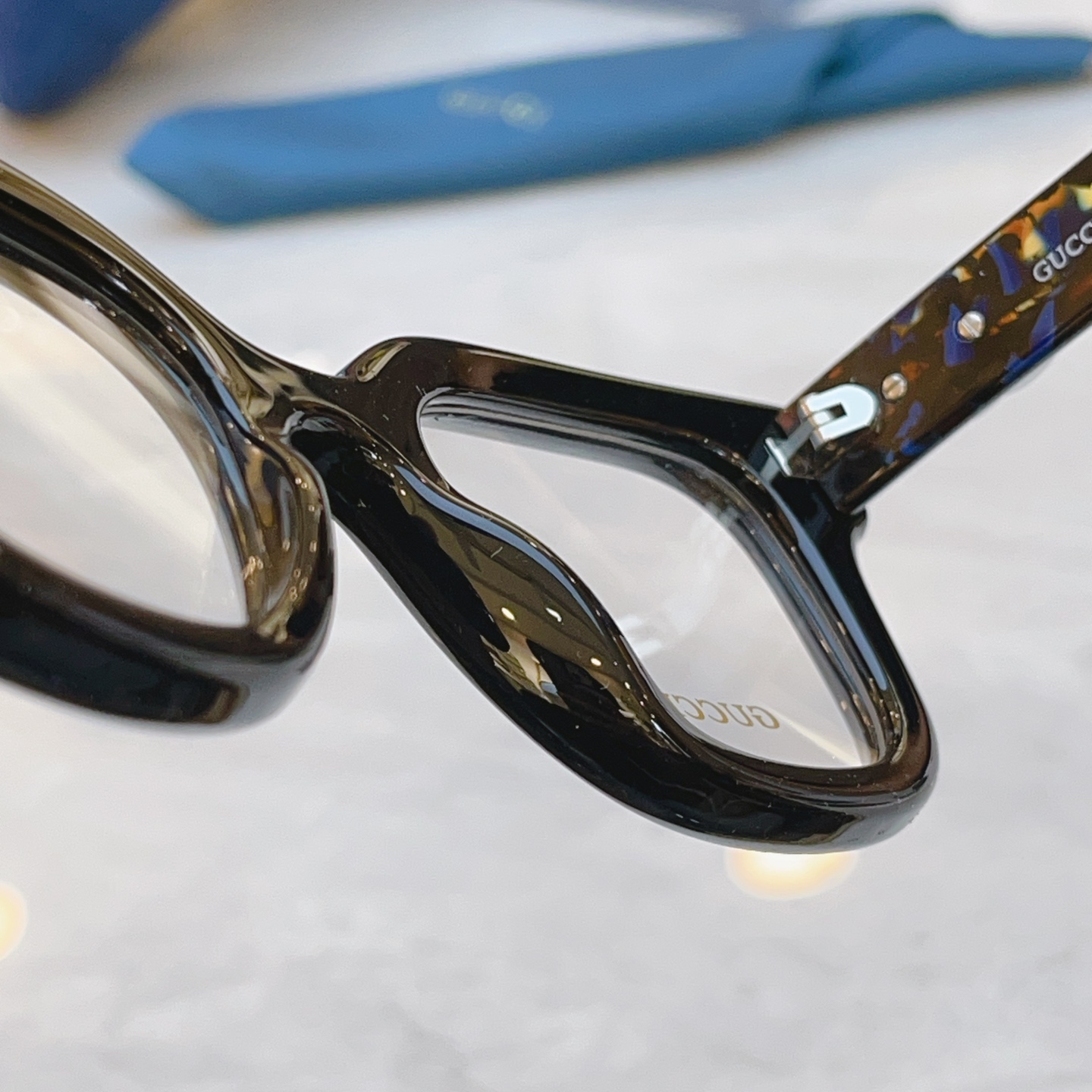 ，【GUCC*】古*驰新款眼镜架，MODEL：GG0828S，SIZE：54口18-145