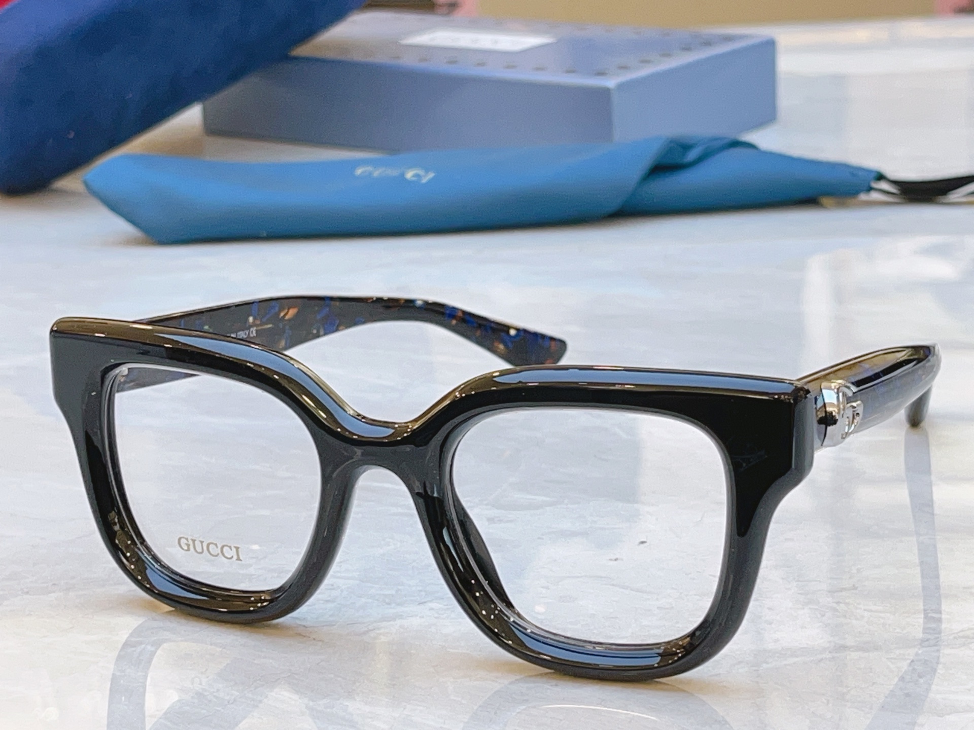 ，【GUCC*】古*驰新款眼镜架，MODEL：GG0828S，SIZE：54口18-145