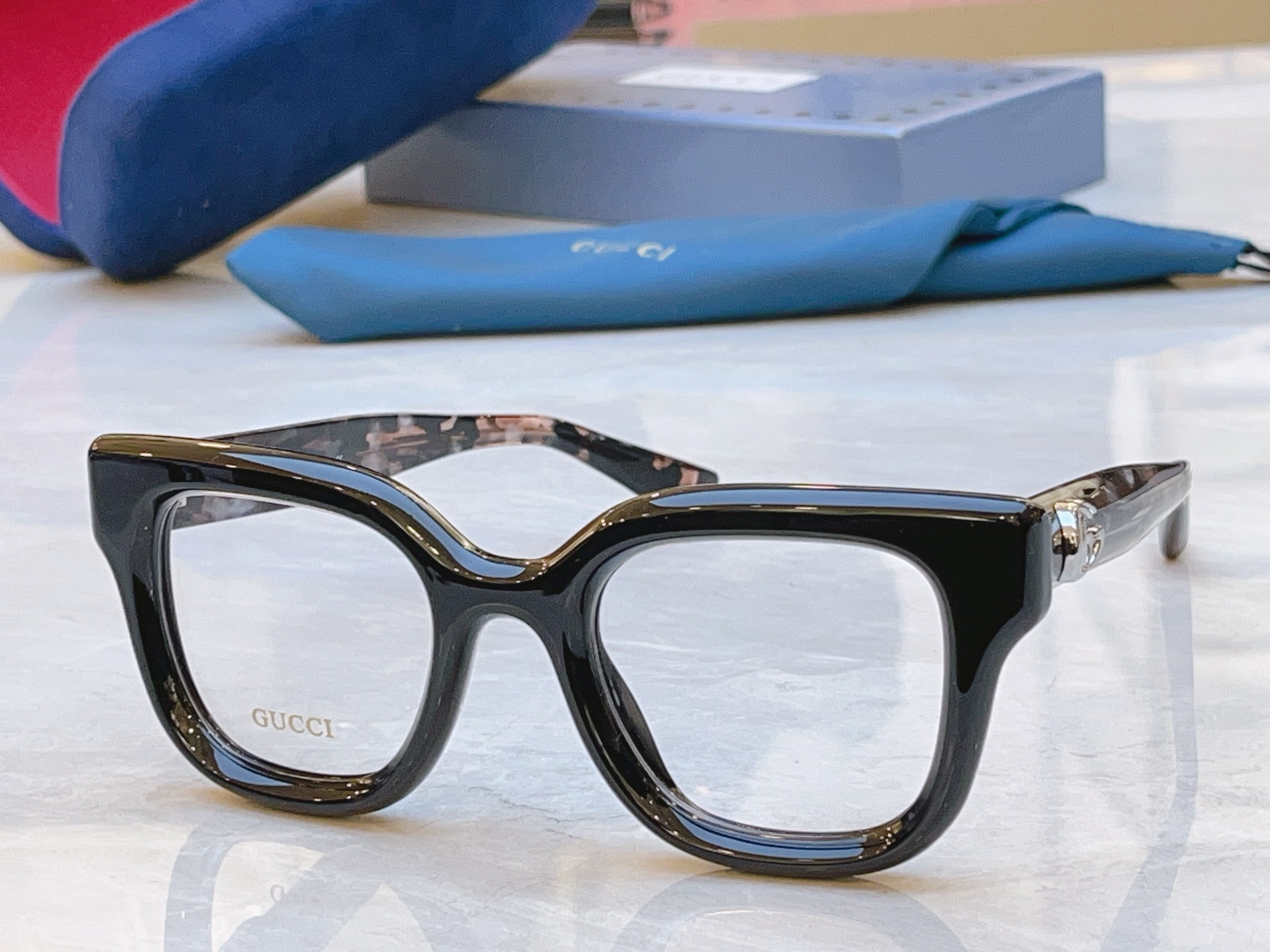 ，【GUCC*】古*驰新款眼镜架，MODEL：GG0828S，SIZE：54口18-145