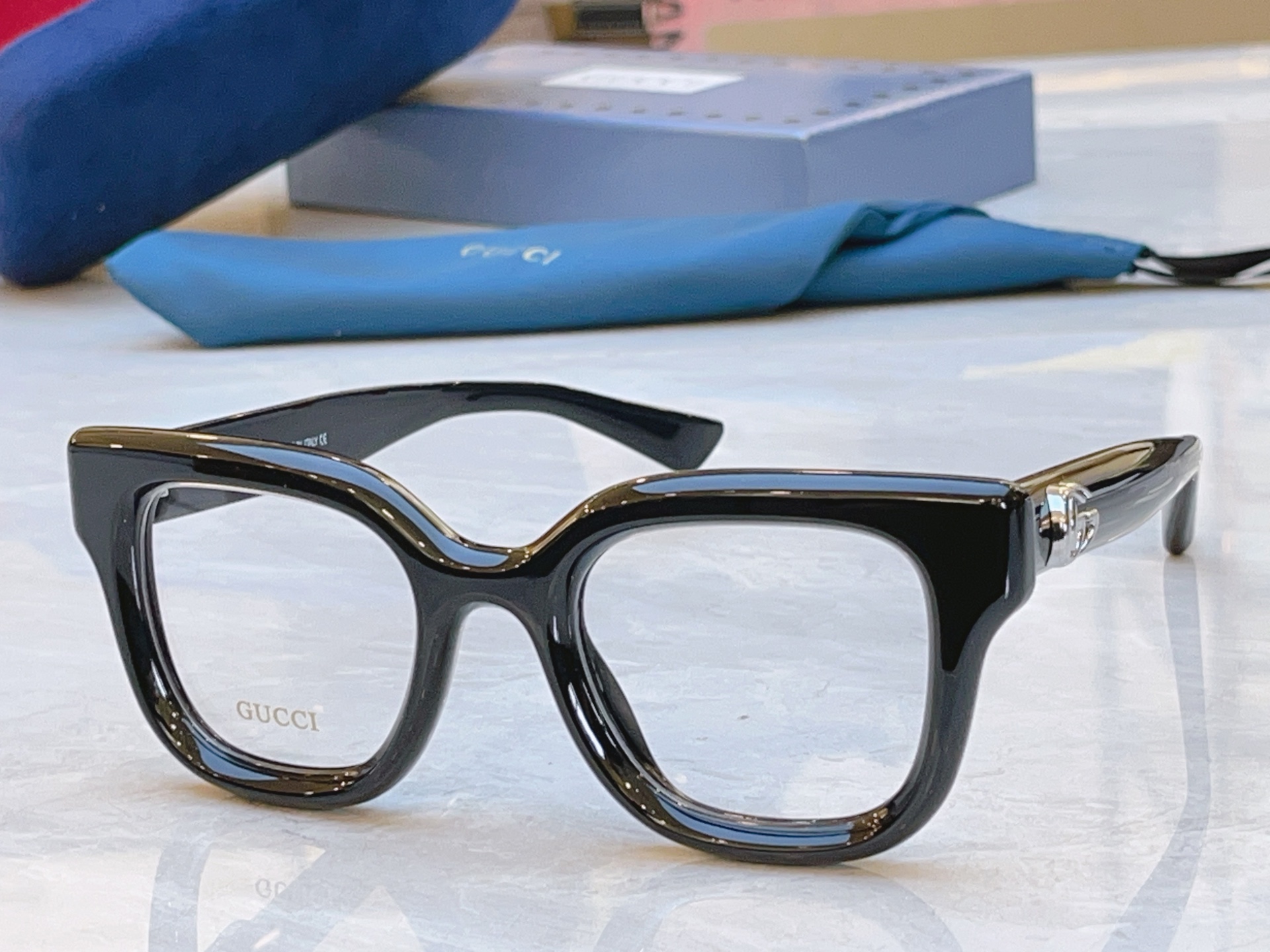 ，【GUCC*】古*驰新款眼镜架，MODEL：GG0828S，SIZE：54口18-145