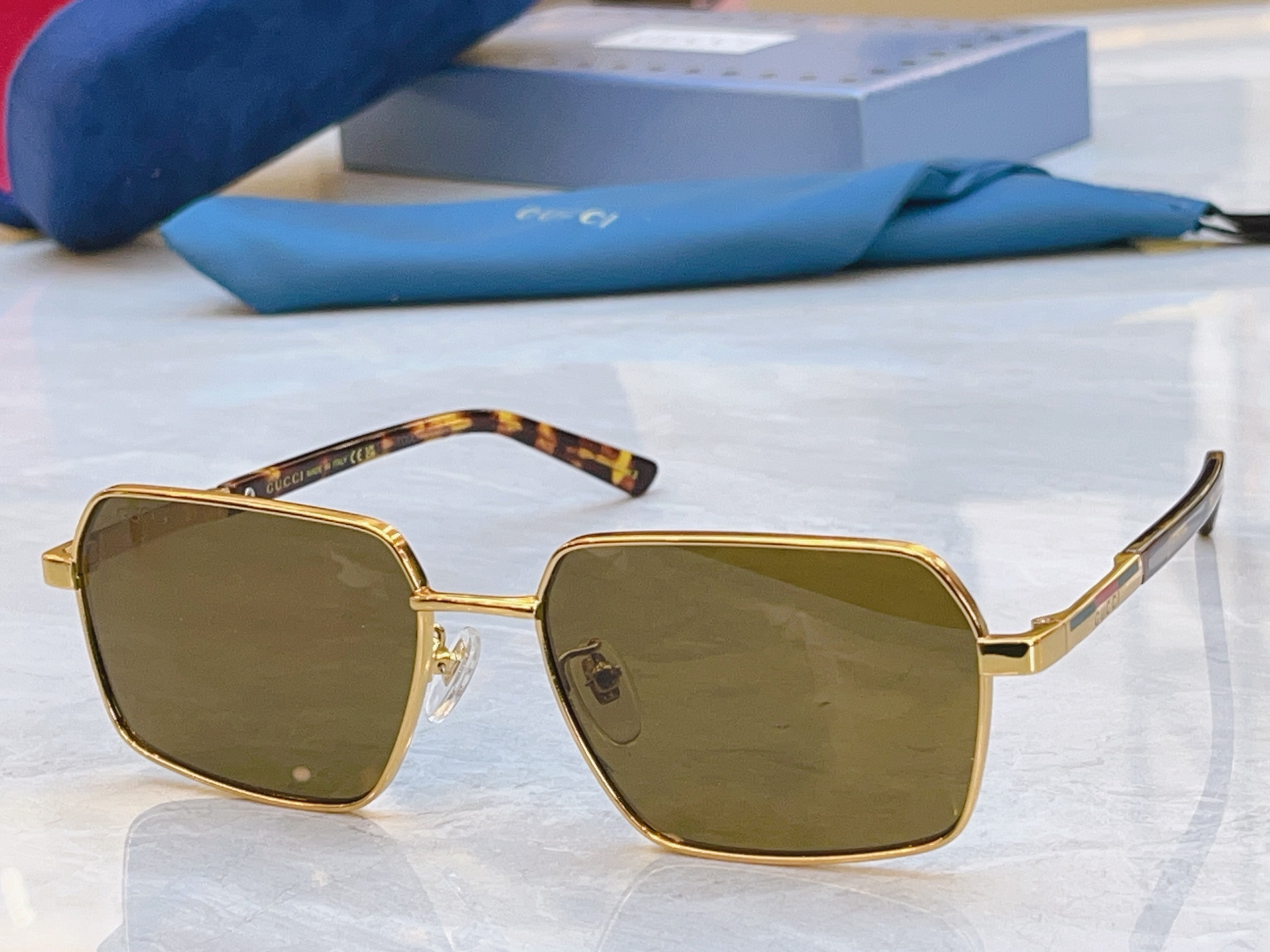 ，【GUCC*】古*驰新款眼镜架，MODEL：GG2079S，SIZE：57口17-145