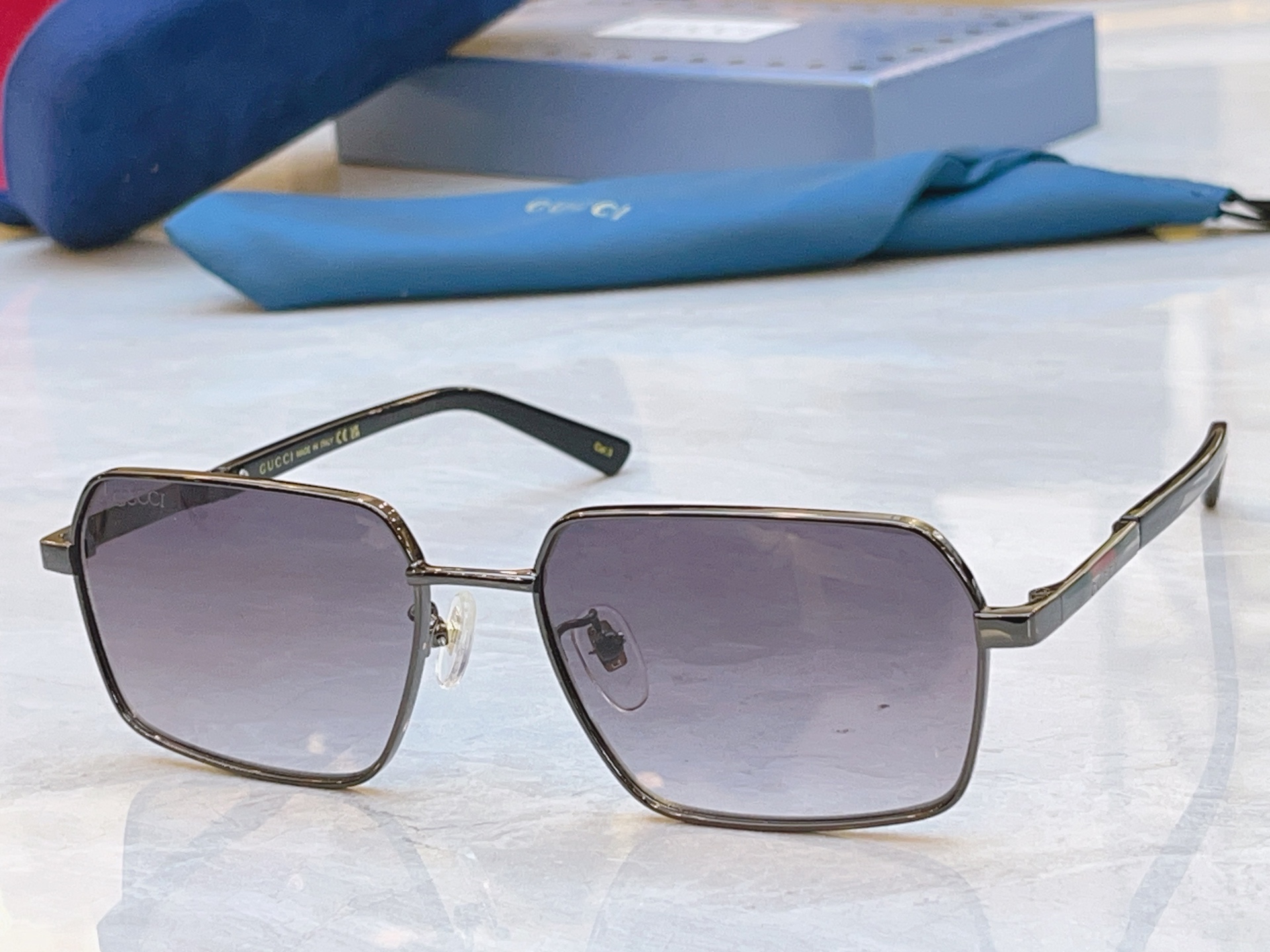 ，【GUCC*】古*驰新款眼镜架，MODEL：GG2079S，SIZE：57口17-145