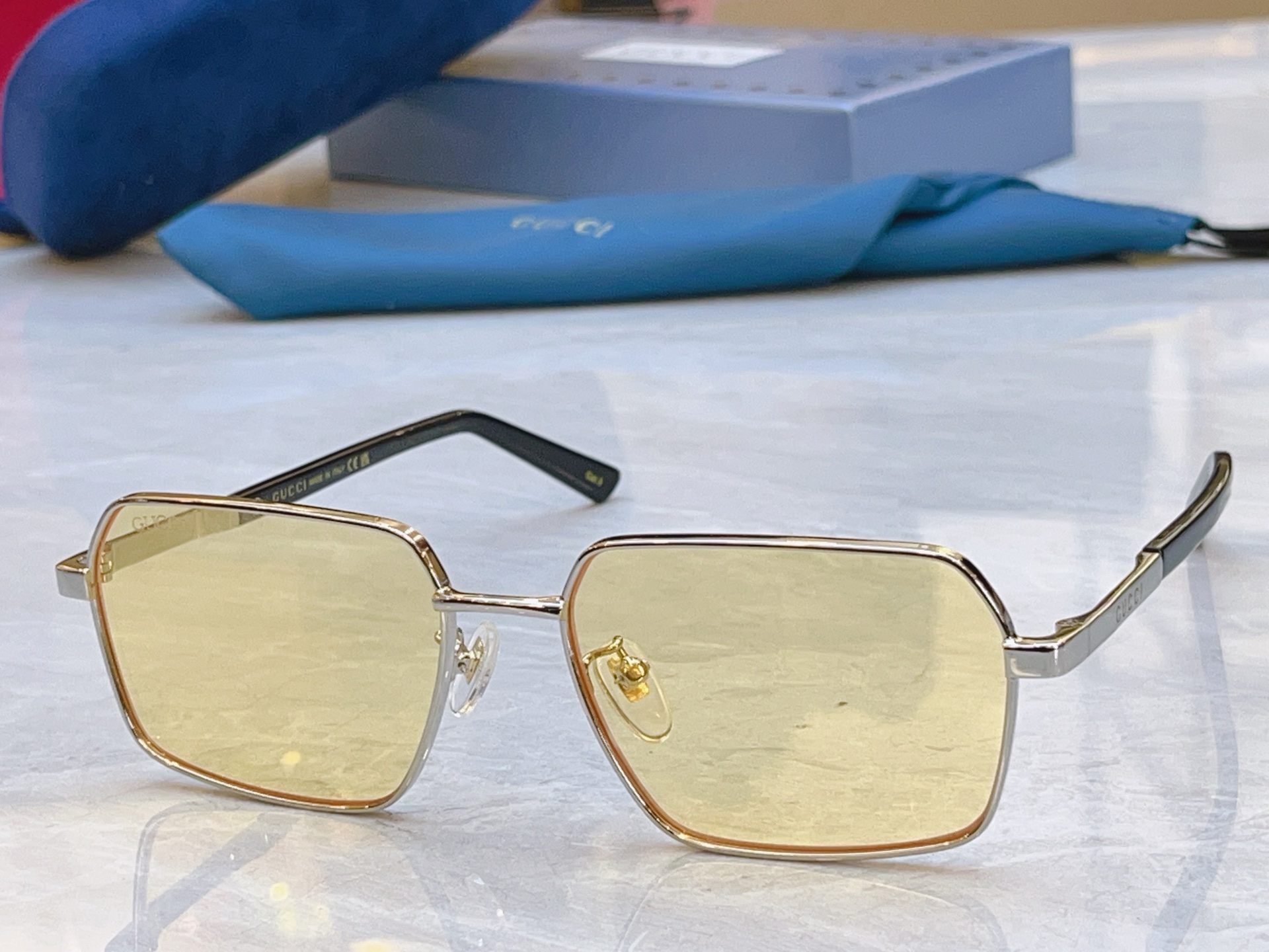 ，【GUCC*】古*驰新款眼镜架，MODEL：GG2079S，SIZE：57口17-145