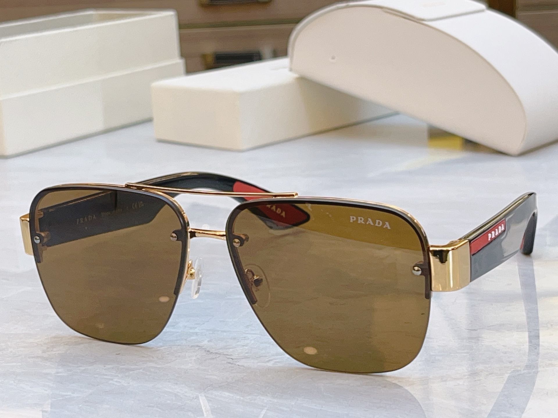 ，【PRAD*】普拉*达新款太阳镜，MODEL：PR 166VS，SIZE：61口14-140