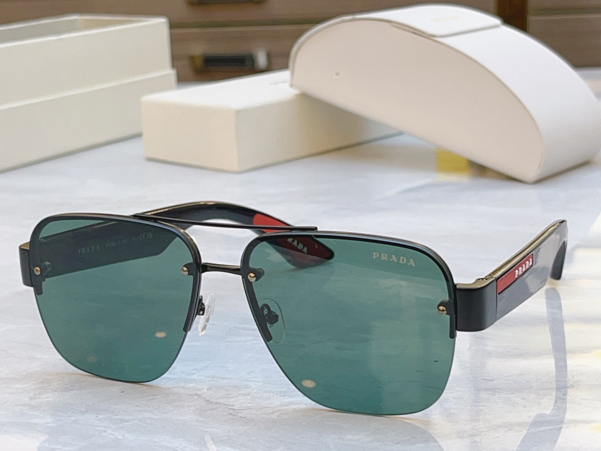 ，【PRAD*】普拉*达新款太阳镜，MODEL：PR 166VS，SIZE：61口14-140