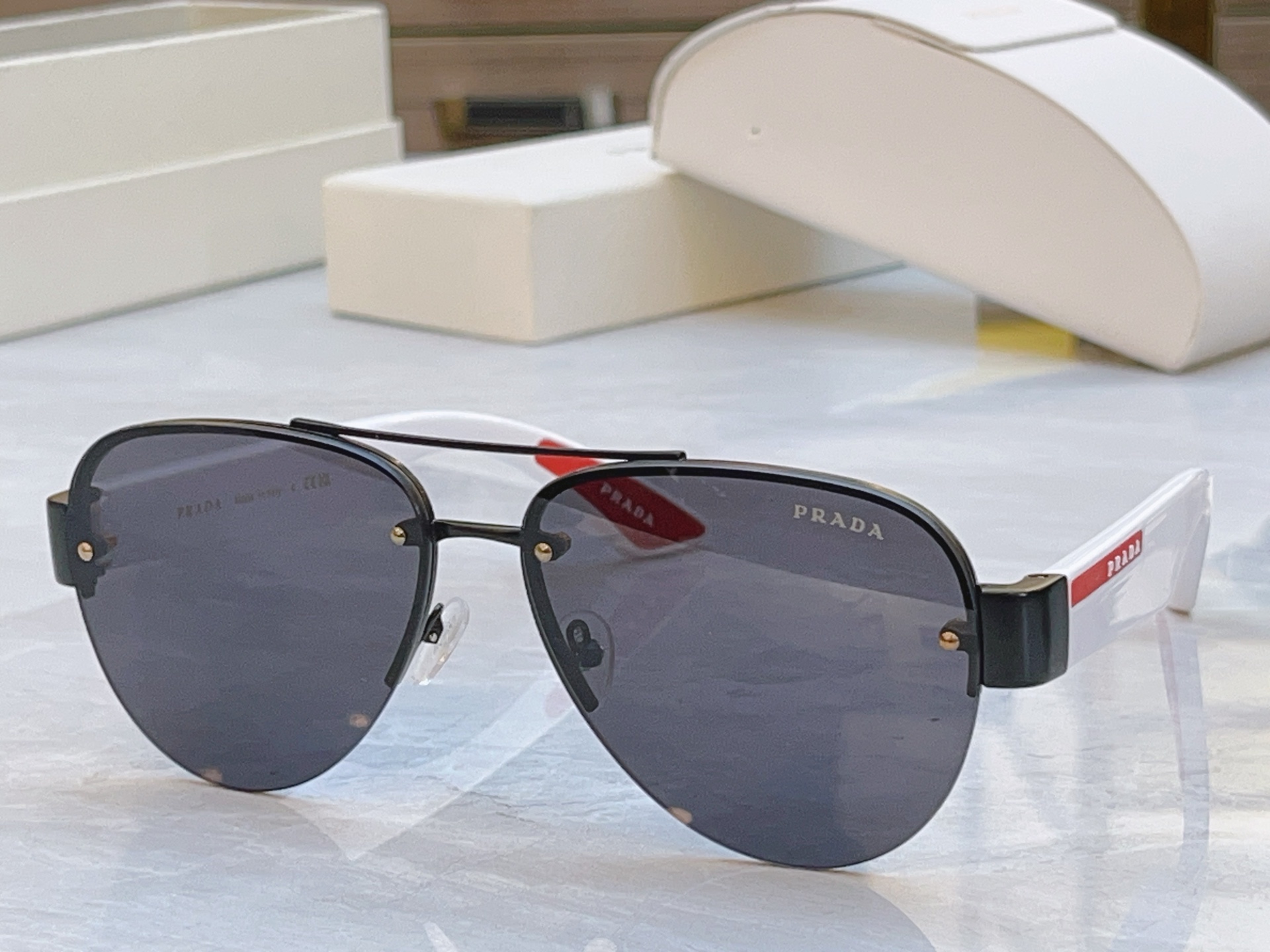 ，【PRAD*】普拉*达新款太阳镜，MODEL：PS 55YS，SIZE：61口14-140
