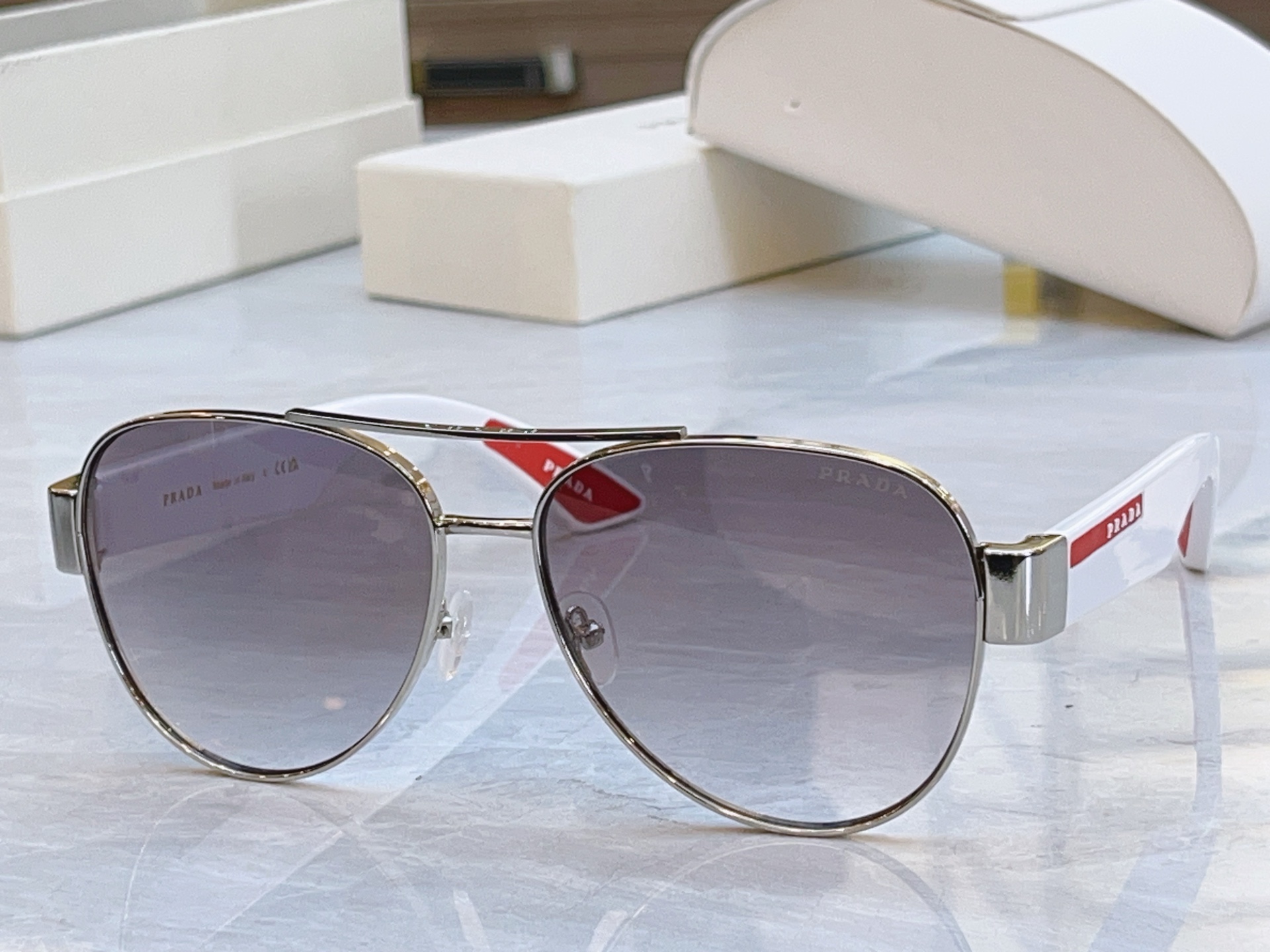 ，【PRAD*】普拉*达新款太阳镜，MODEL：PR 167VS，SIZE：59口15-140