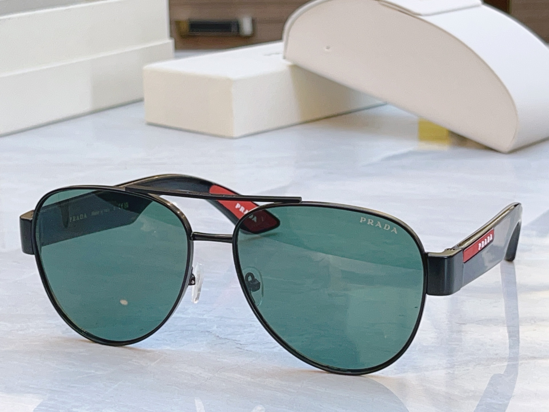 ，【PRAD*】普拉*达新款太阳镜，MODEL：PR 167VS，SIZE：59口15-140