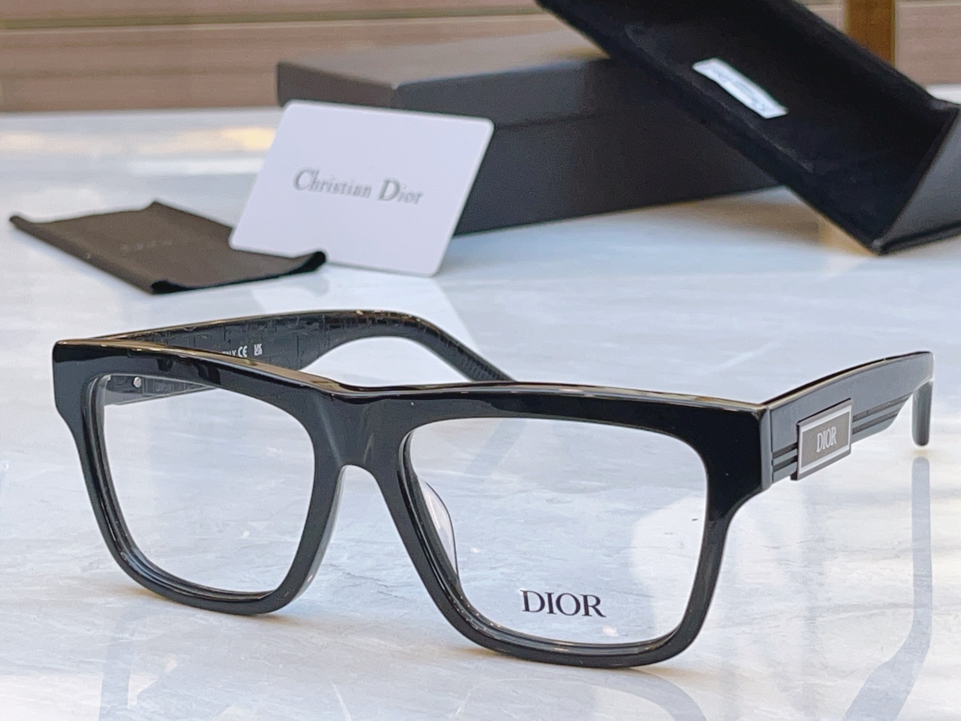 ，【DIO* 】迪*奥新款太阳镜，MODEL：CD B23 S4L，SIZE：56口16-145