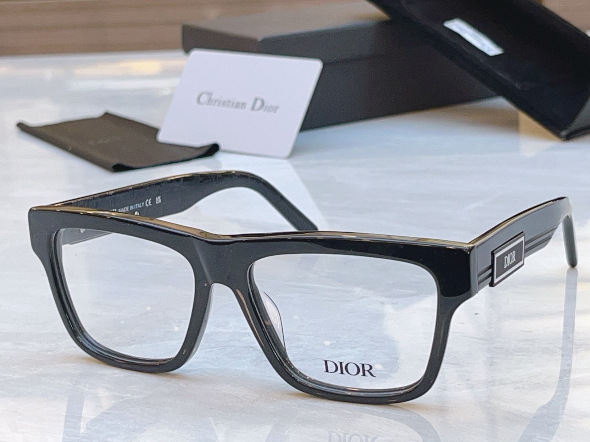 ，【DIO* 】迪*奥新款太阳镜，MODEL：CD B23 S4L，SIZE：56口16-145