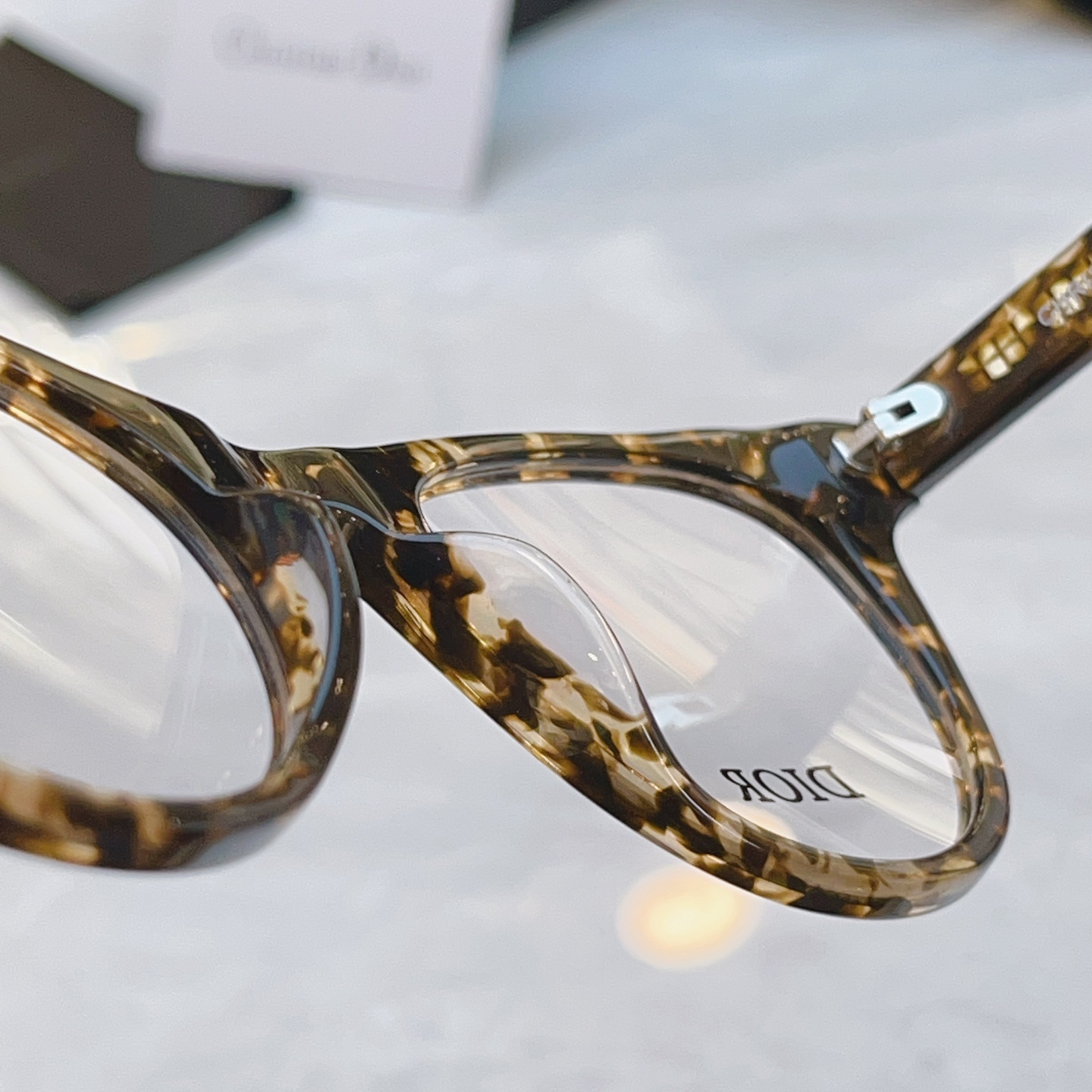 ，【DIO* 】迪*奥新款太阳镜，MODEL：CD S42，SIZE：55口21-145