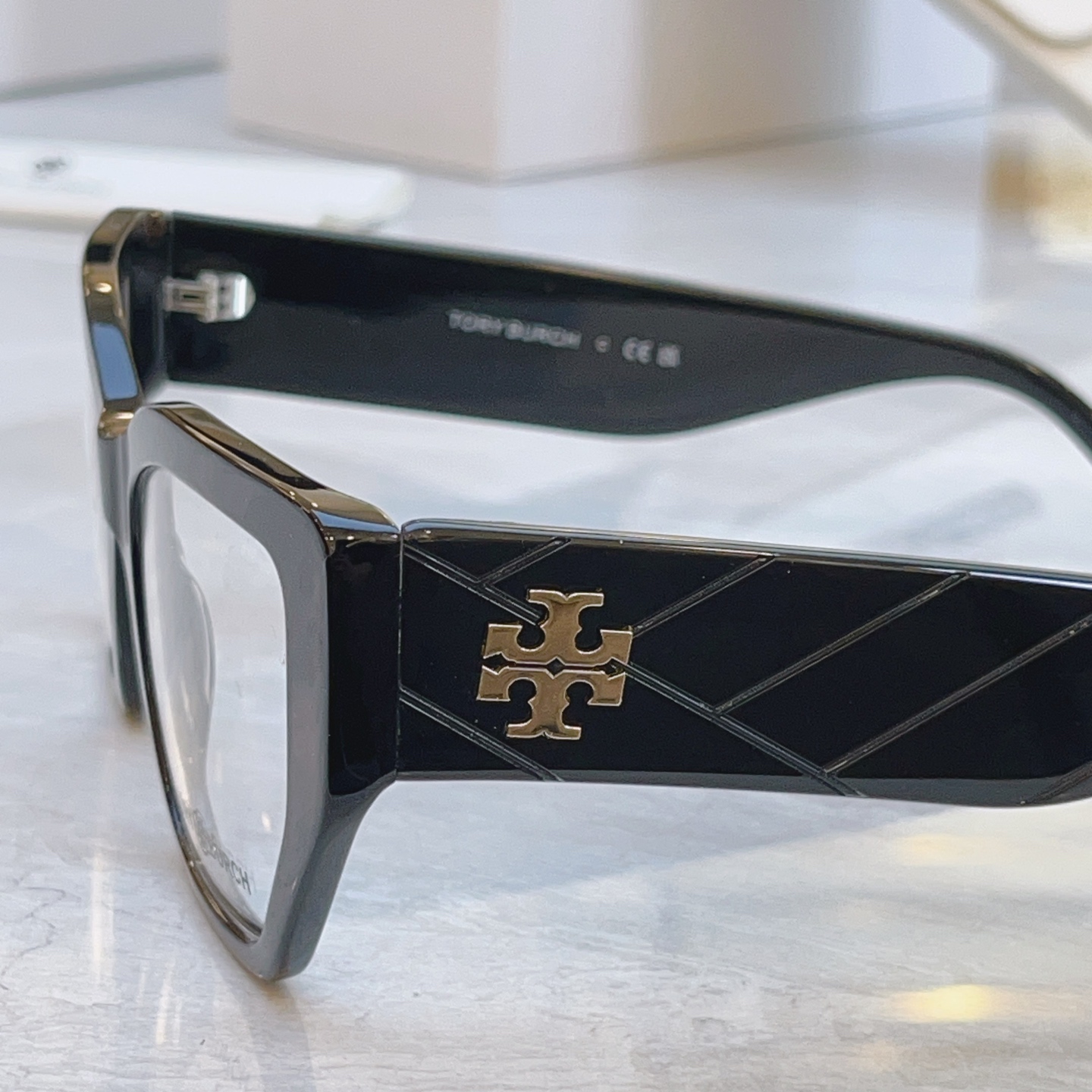 ，【TORY BURC*】新款眼镜架。MODEL：TY7187U，SIZE：54口18-145