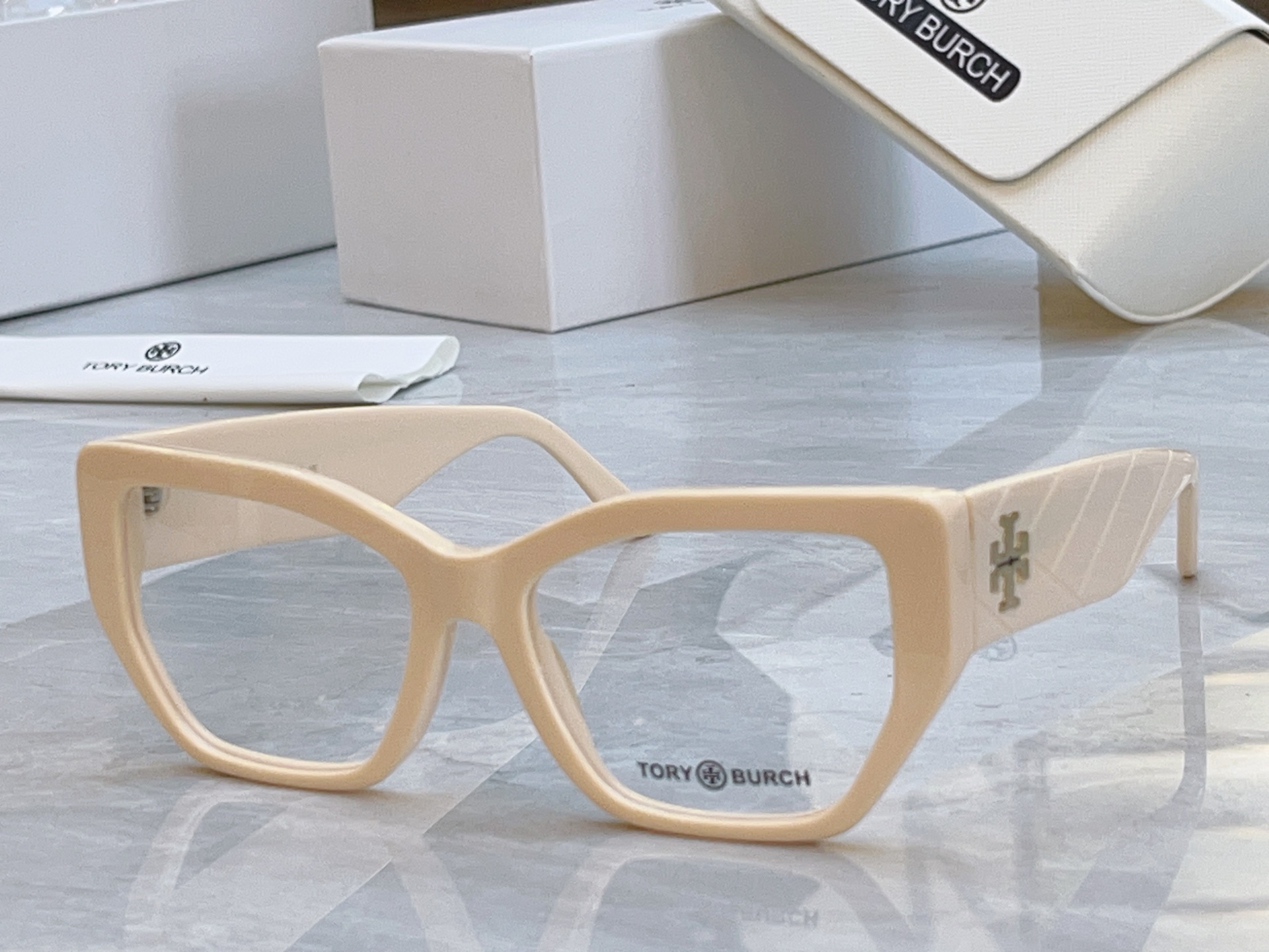 ，【TORY BURC*】新款眼镜架。MODEL：TY7187U，SIZE：54口18-145