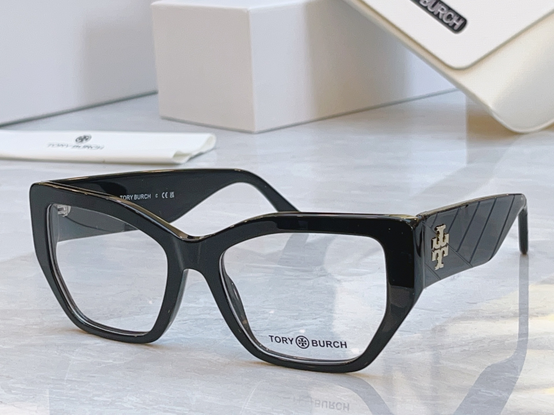 ，【TORY BURC*】新款眼镜架。MODEL：TY7187U，SIZE：54口18-145