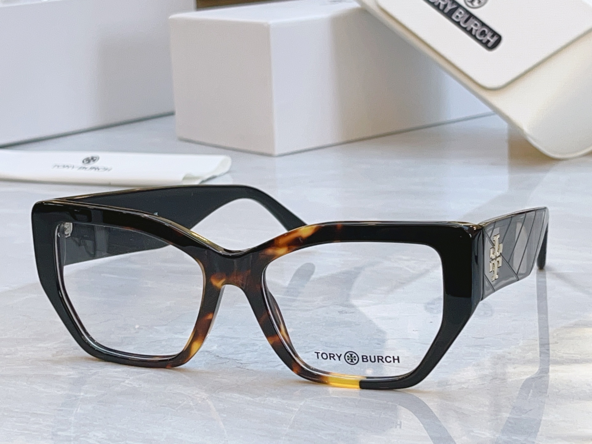 ，【TORY BURC*】新款眼镜架。MODEL：TY7187U，SIZE：54口18-145