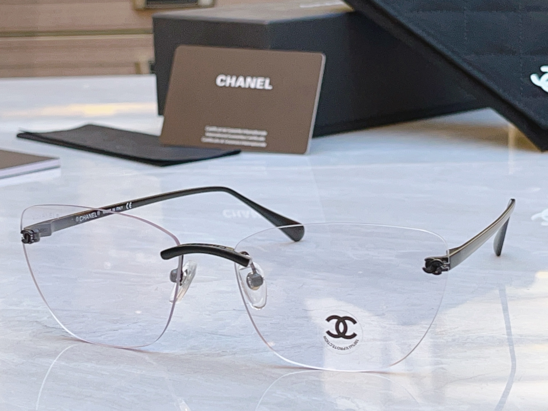 ，【CHANE*】香奈*儿新款太阳镜，MODEL：CH4286Y，SIZE：59口17-140