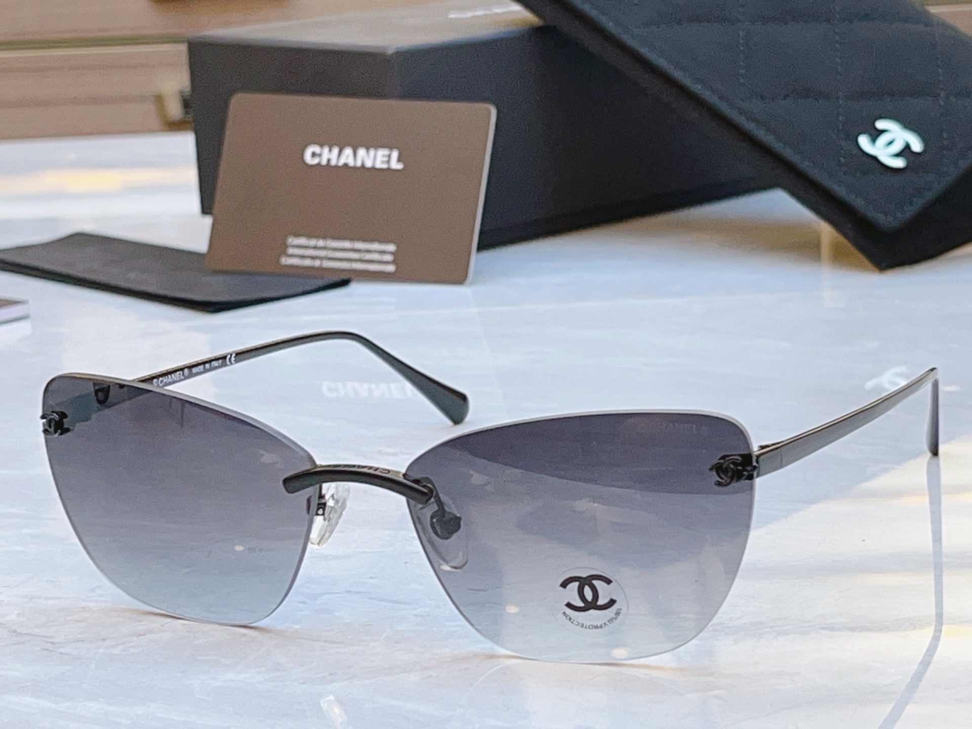 ，【CHANE*】香奈*儿新款太阳镜，MODEL：CH4286Y，SIZE：59口17-140