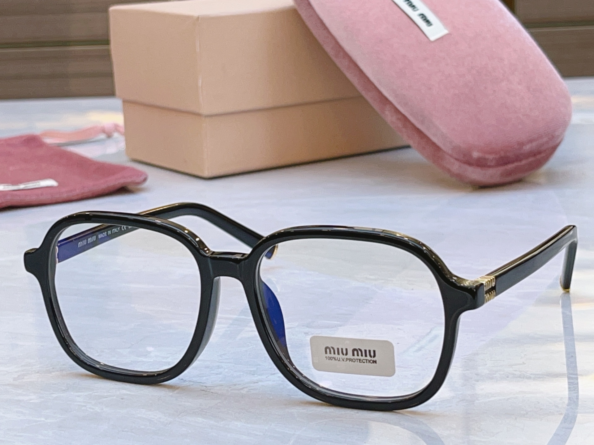 ，【MIUMI*】缪*缪新款太阳镜🕶️，Mod:MU B01S SIZE:55口18-145