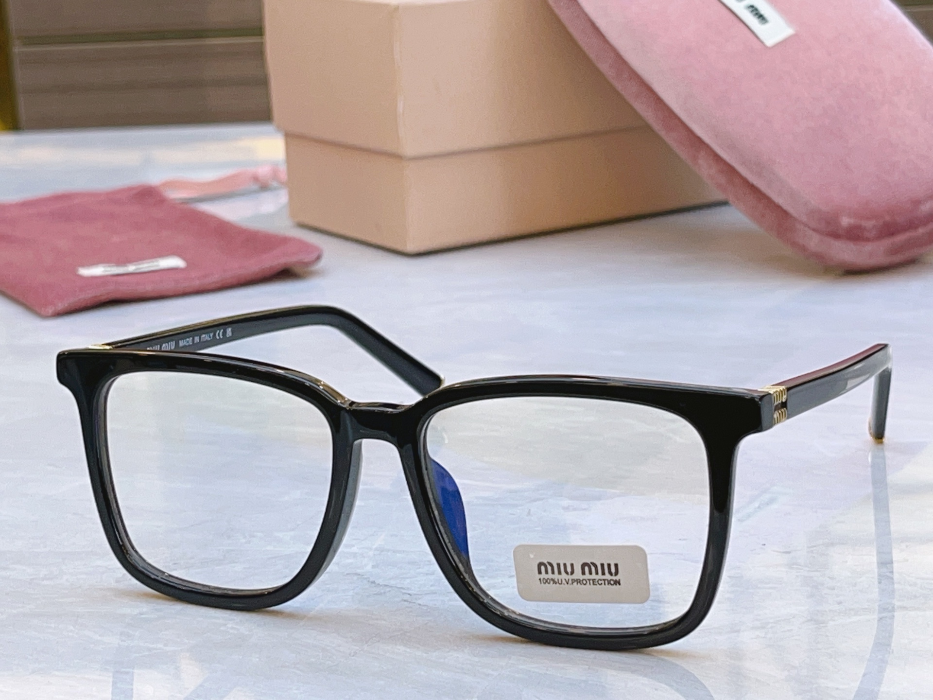 ，【MIUMI*】缪*缪新款太阳镜🕶️，Mod:MU B03S SIZE:53口18-145