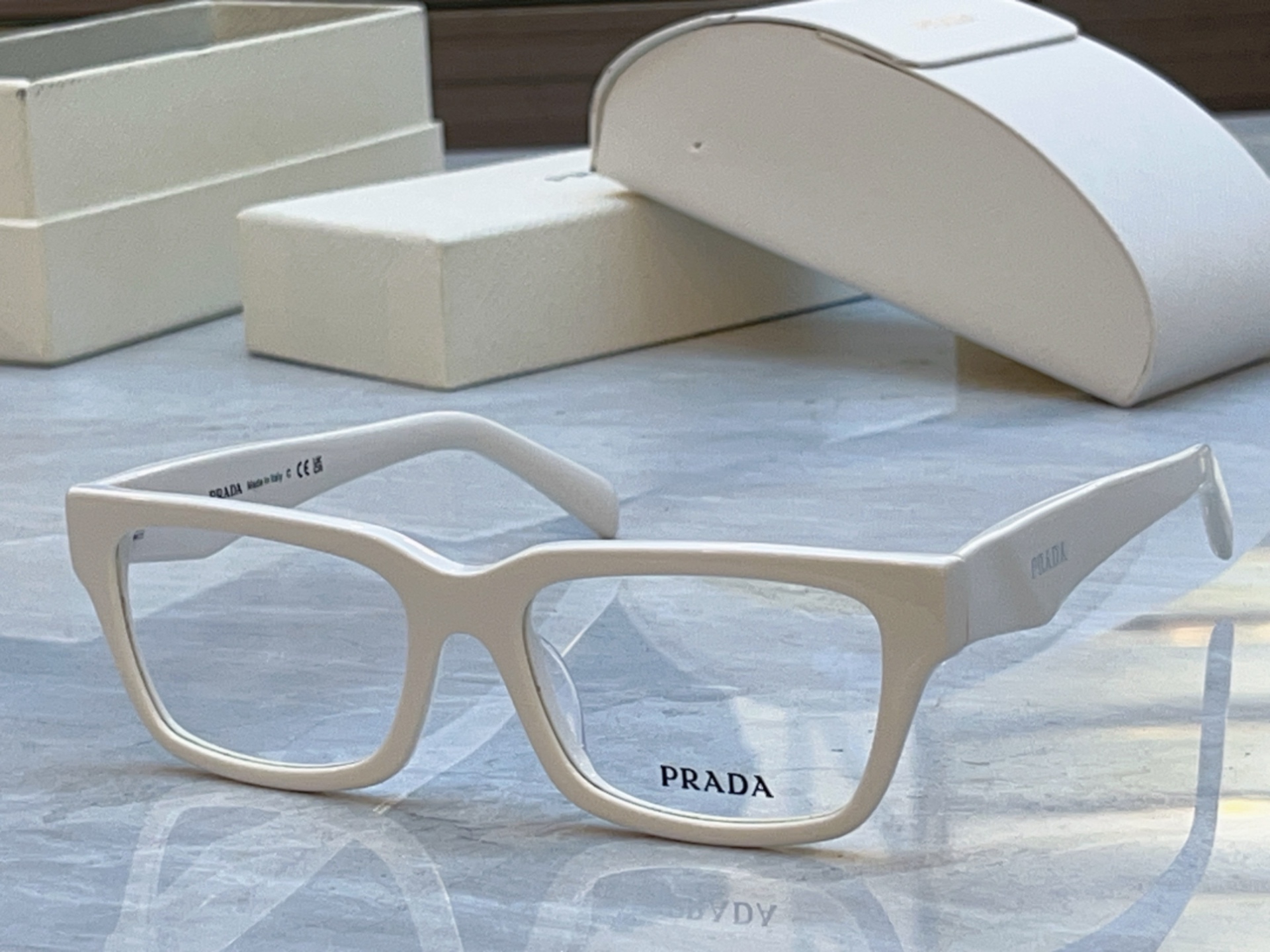 ，【PRAD*】普拉*达新款太阳镜，MODEL：PR C02V，SIZE：54口18-145