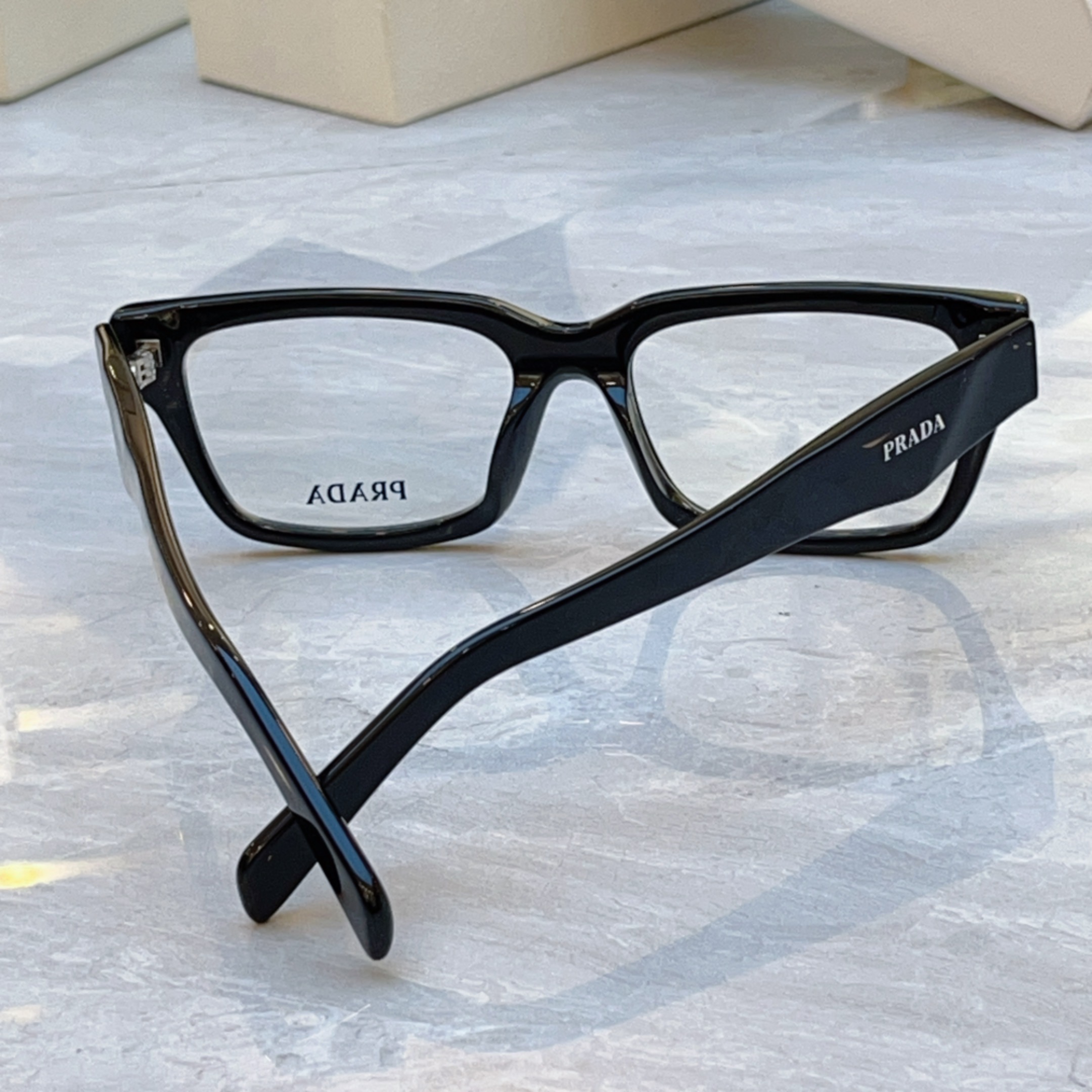 ，【PRAD*】普拉*达新款太阳镜，MODEL：PR C02V，SIZE：54口18-145