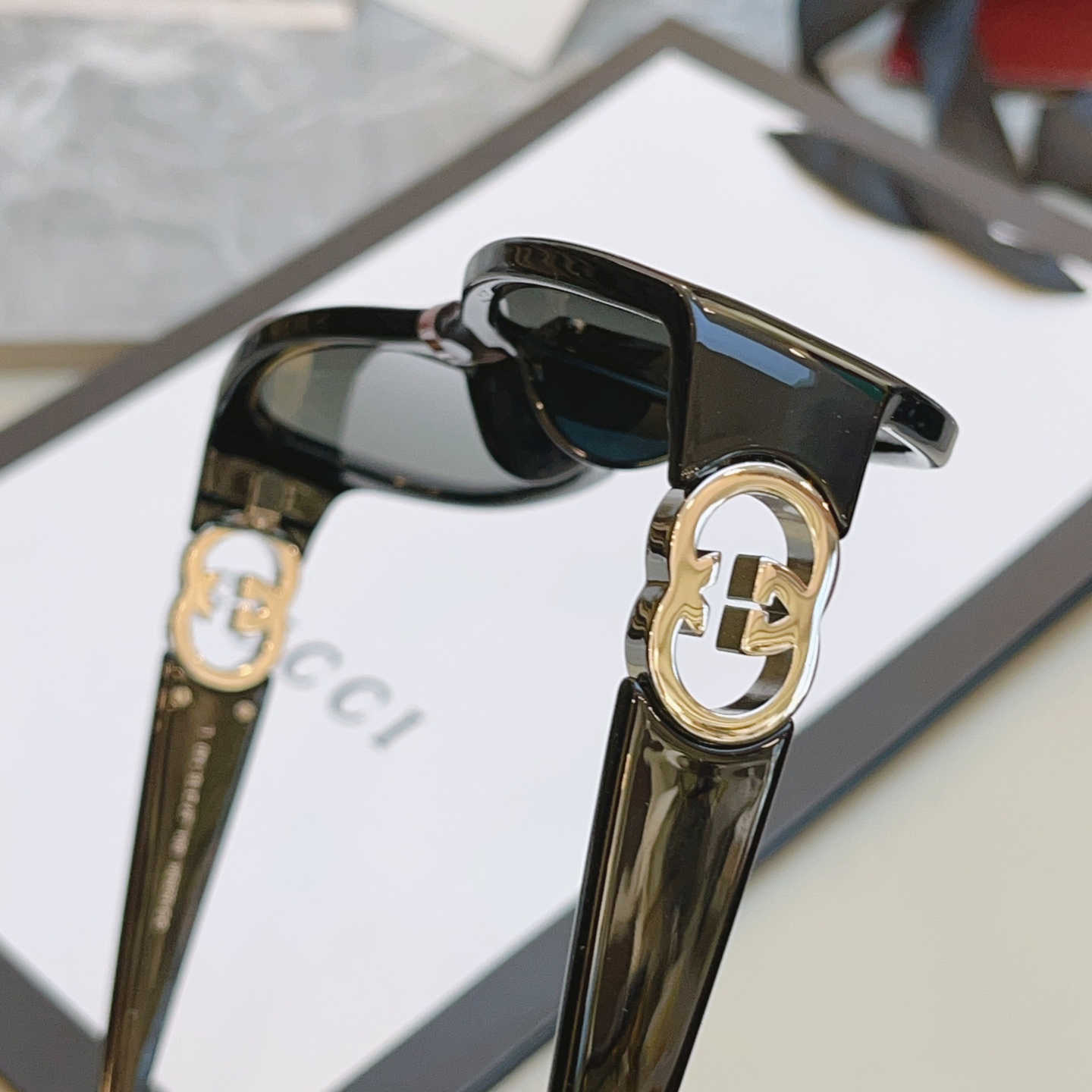 ，【GUCC*】古*驰新款太阳镜 高版本✨，MODEL：GG1826SK，SIZE：57口16-140 
