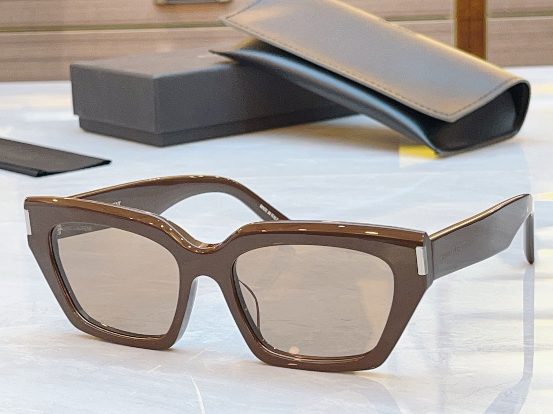 ，【SAINT LAUREN*】圣罗*兰新款太阳镜，MODEL：SL 826，SIZE：55口18-14