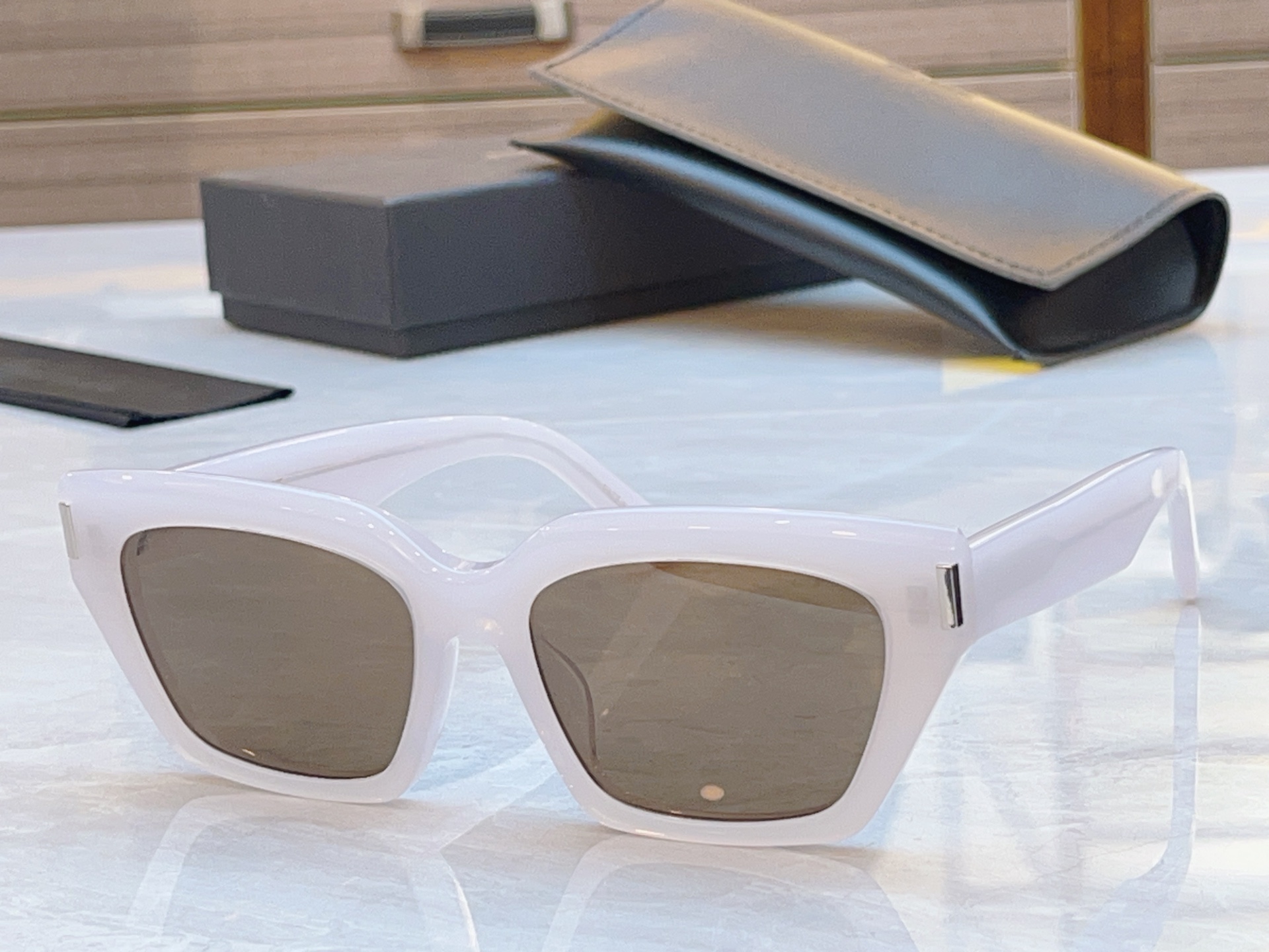 ，【SAINT LAUREN*】圣罗*兰新款太阳镜，MODEL：SL 826，SIZE：55口18-14