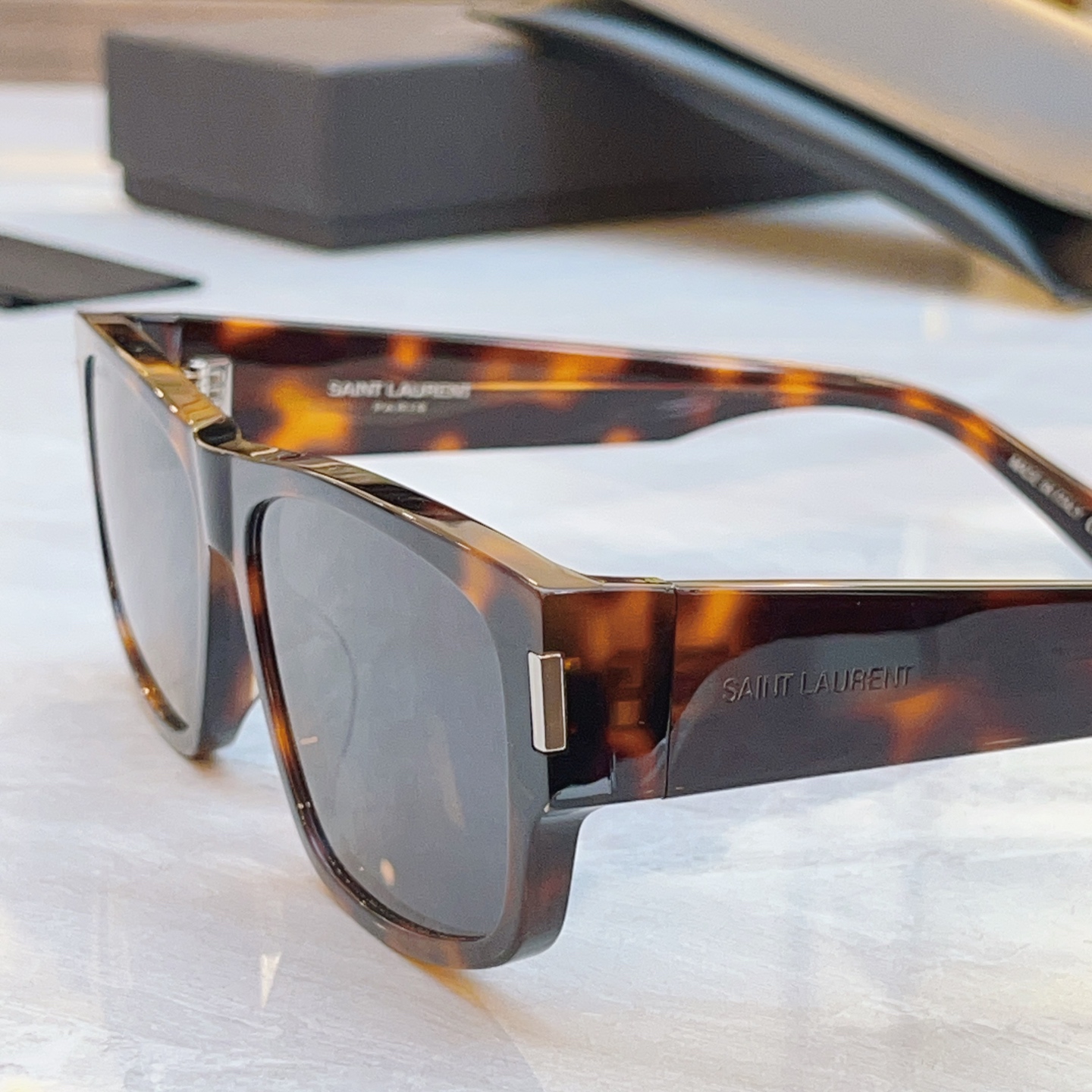 ，【SAINT LAUREN*】圣罗*兰新款太阳镜，MODEL：SL 689，SIZE：59口15-14