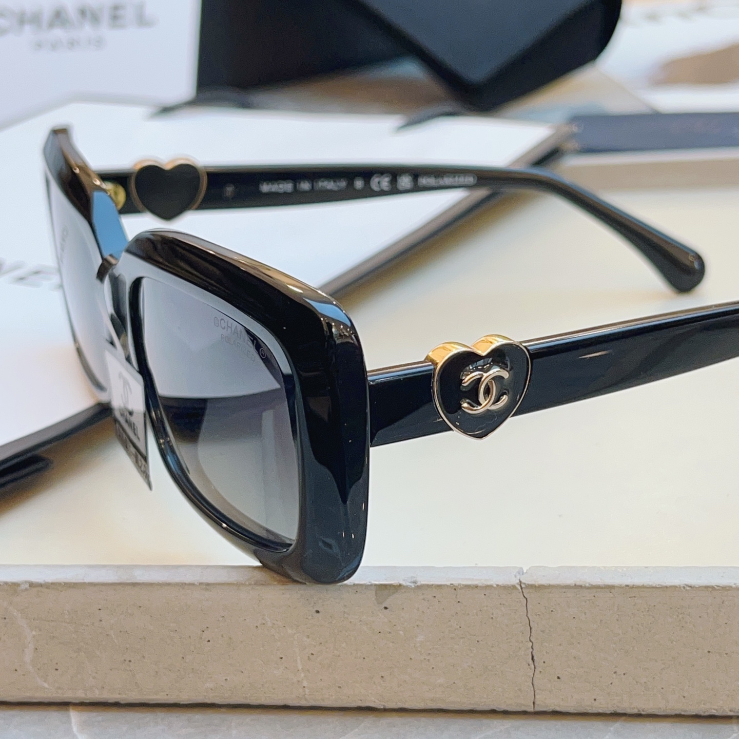 ，【CHANE*】香奈*儿新款太阳镜🕶️ 高版本✨，MODEL：CH5520-A，SIZE：56口17-