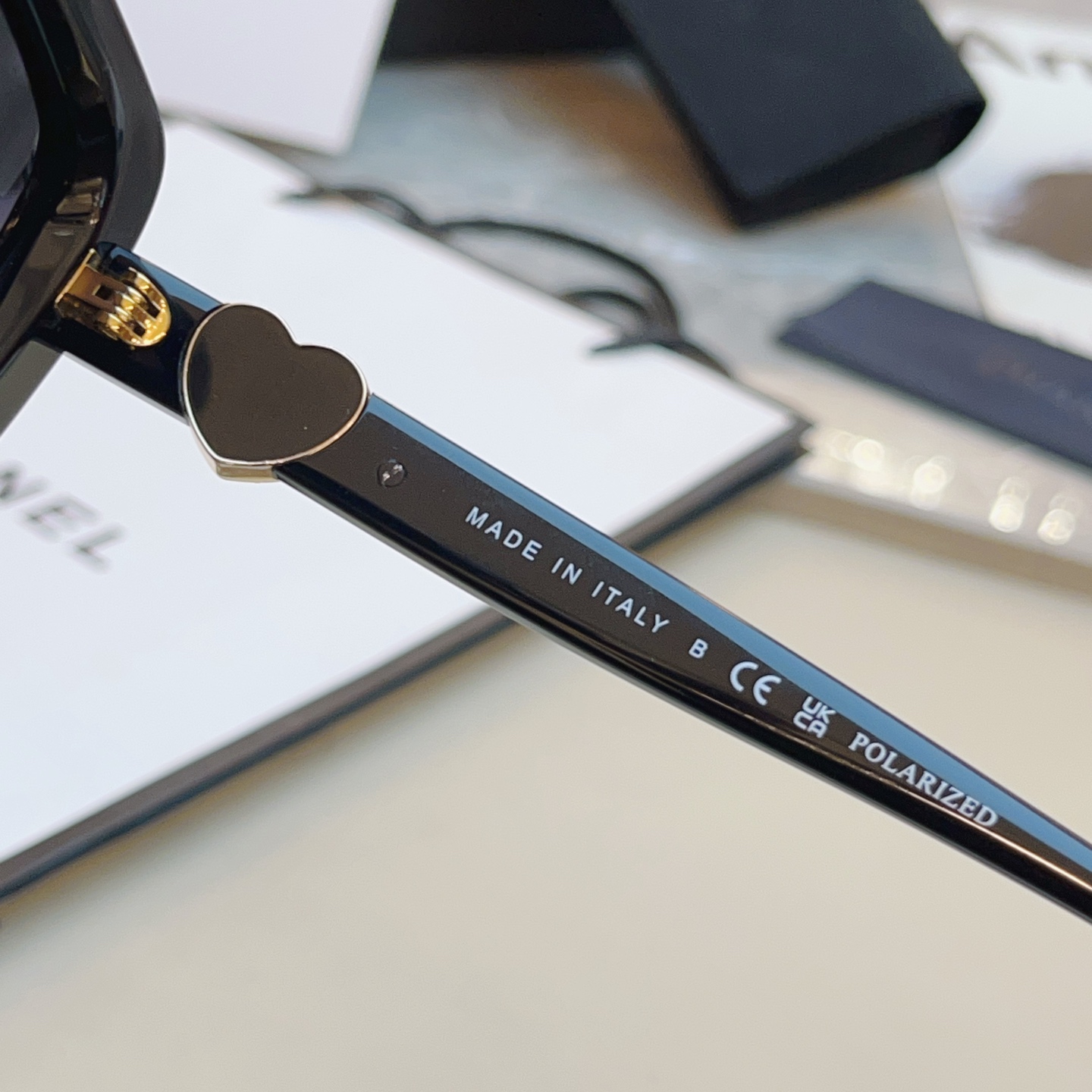 ，【CHANE*】香奈*儿新款太阳镜🕶️ 高版本✨，MODEL：CH5520-A，SIZE：56口17-