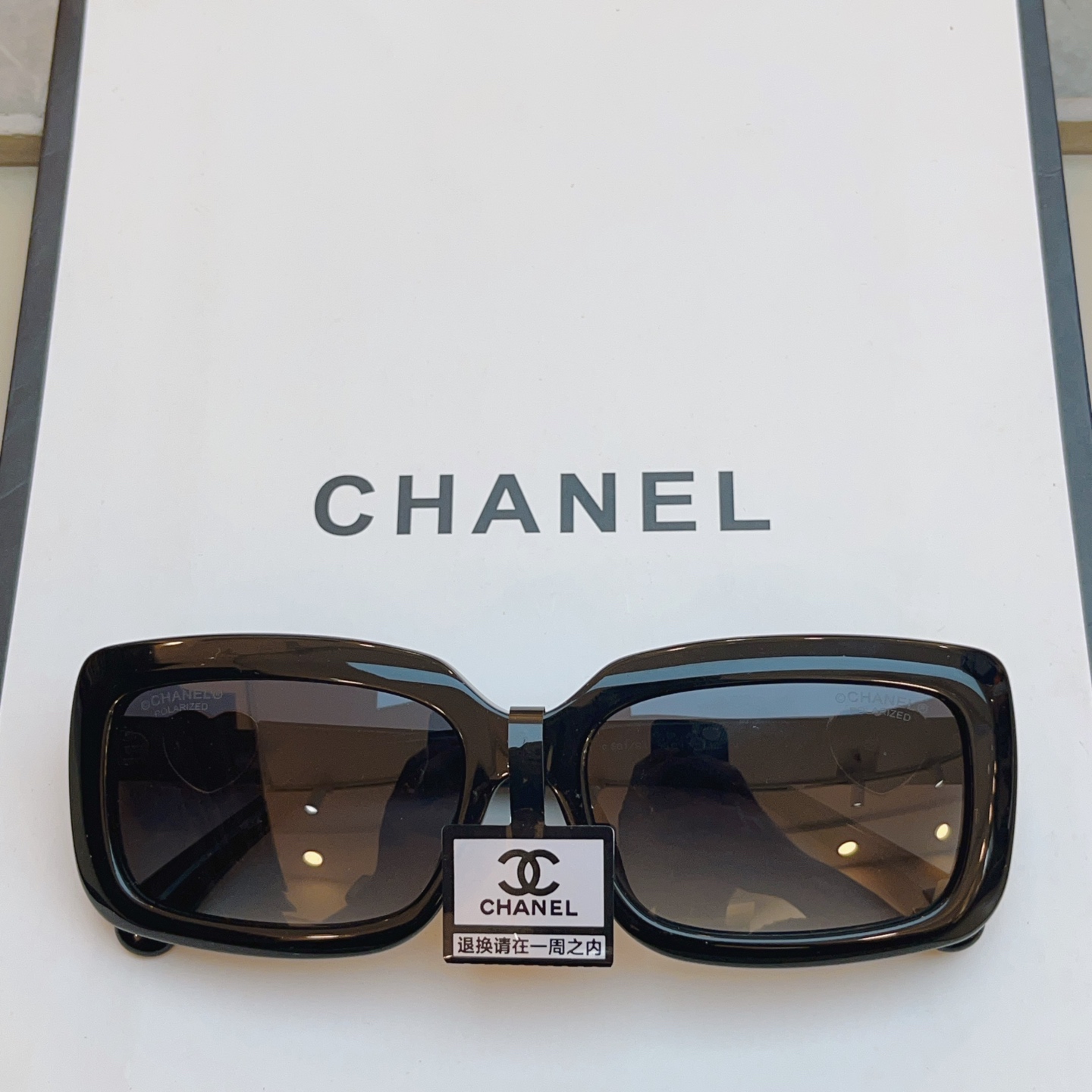 ，【CHANE*】香奈*儿新款太阳镜🕶️ 高版本✨，MODEL：CH5520-A，SIZE：56口17-