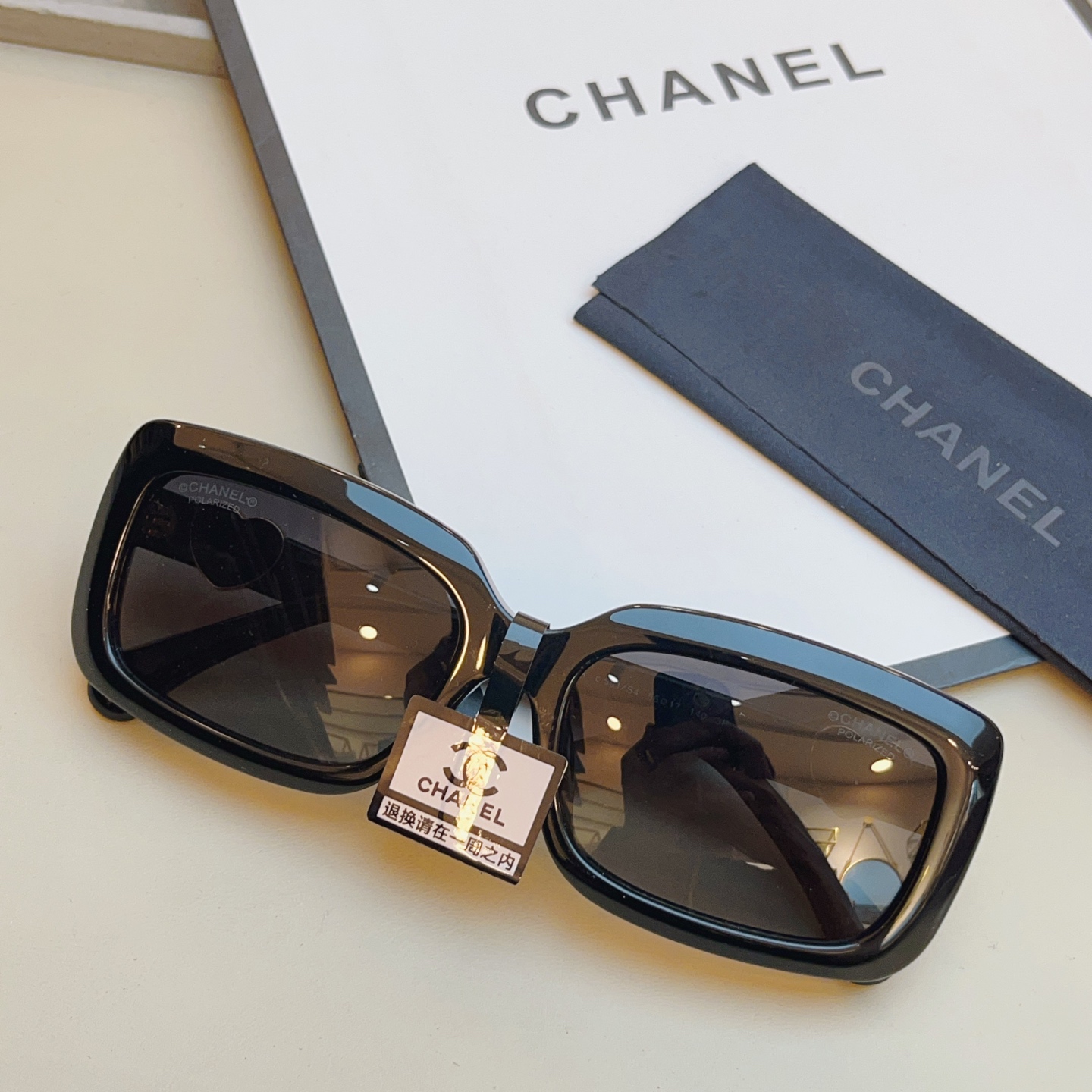 ，【CHANE*】香奈*儿新款太阳镜🕶️ 高版本✨，MODEL：CH5520-A，SIZE：56口17-