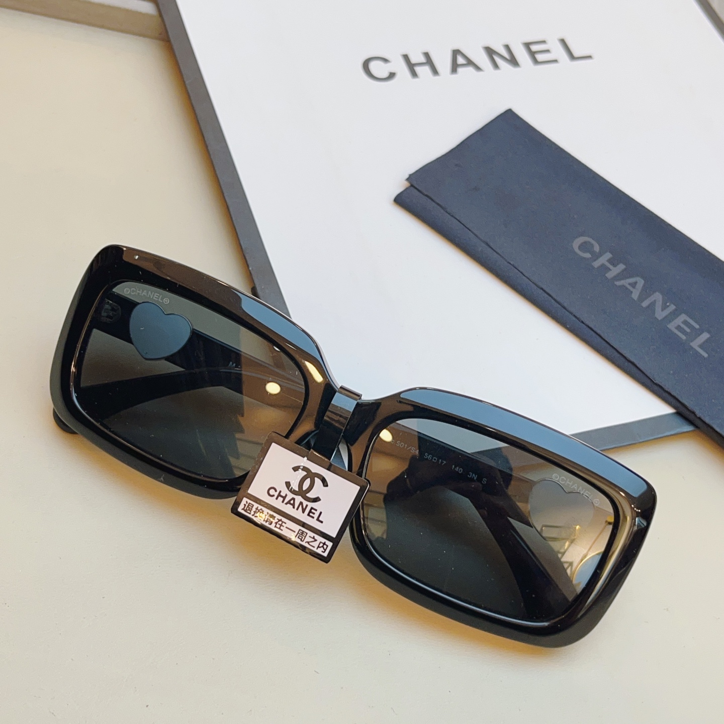 ，【CHANE*】香奈*儿新款太阳镜🕶️ 高版本✨，MODEL：CH5520-A，SIZE：56口17-