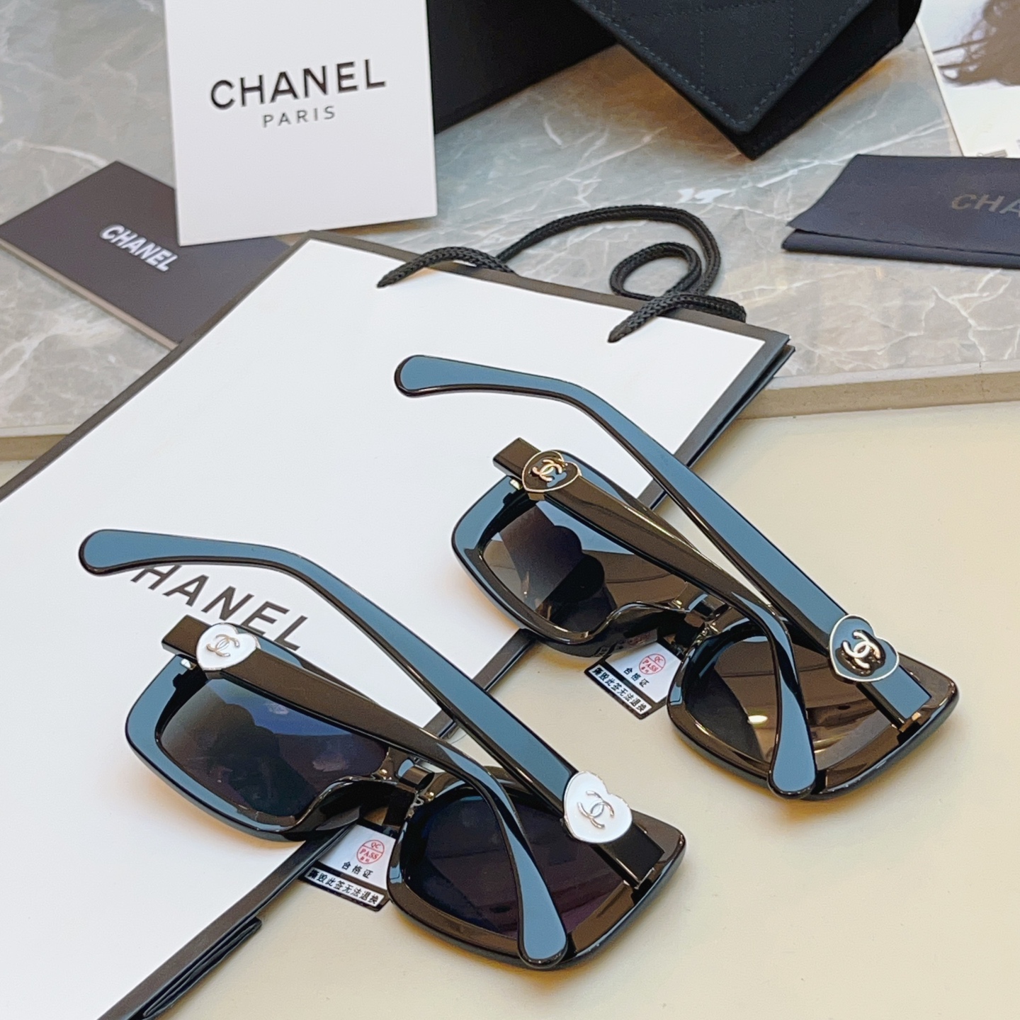 ，【CHANE*】香奈*儿新款太阳镜🕶️ 高版本✨，MODEL：CH5520-A，SIZE：56口17-