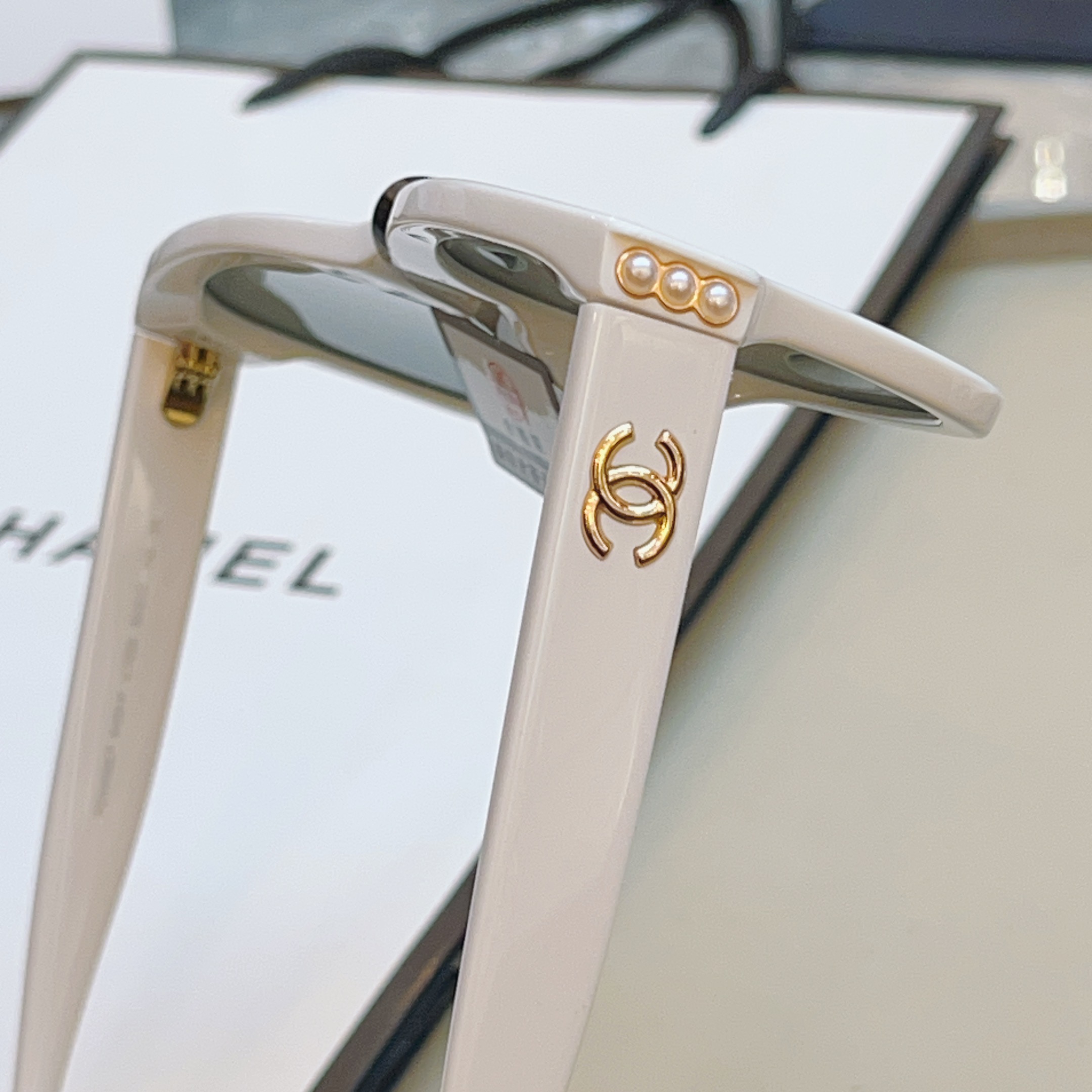 ，【CHANE*】香奈*儿新款太阳镜🕶️ 高版本✨，MODEL：CH5482-H，SIZE：54口17-