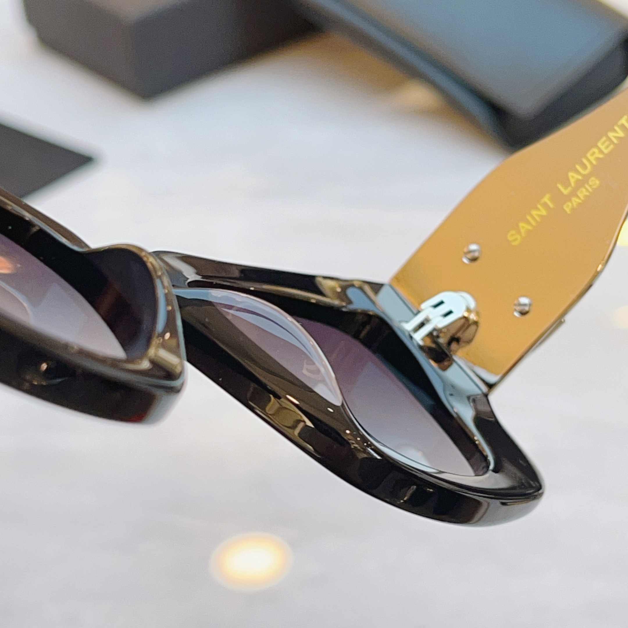 ，【SAINT LAUREN*】圣罗*兰新款太阳镜，MODEL：SL M1725L，SIZE：51口23