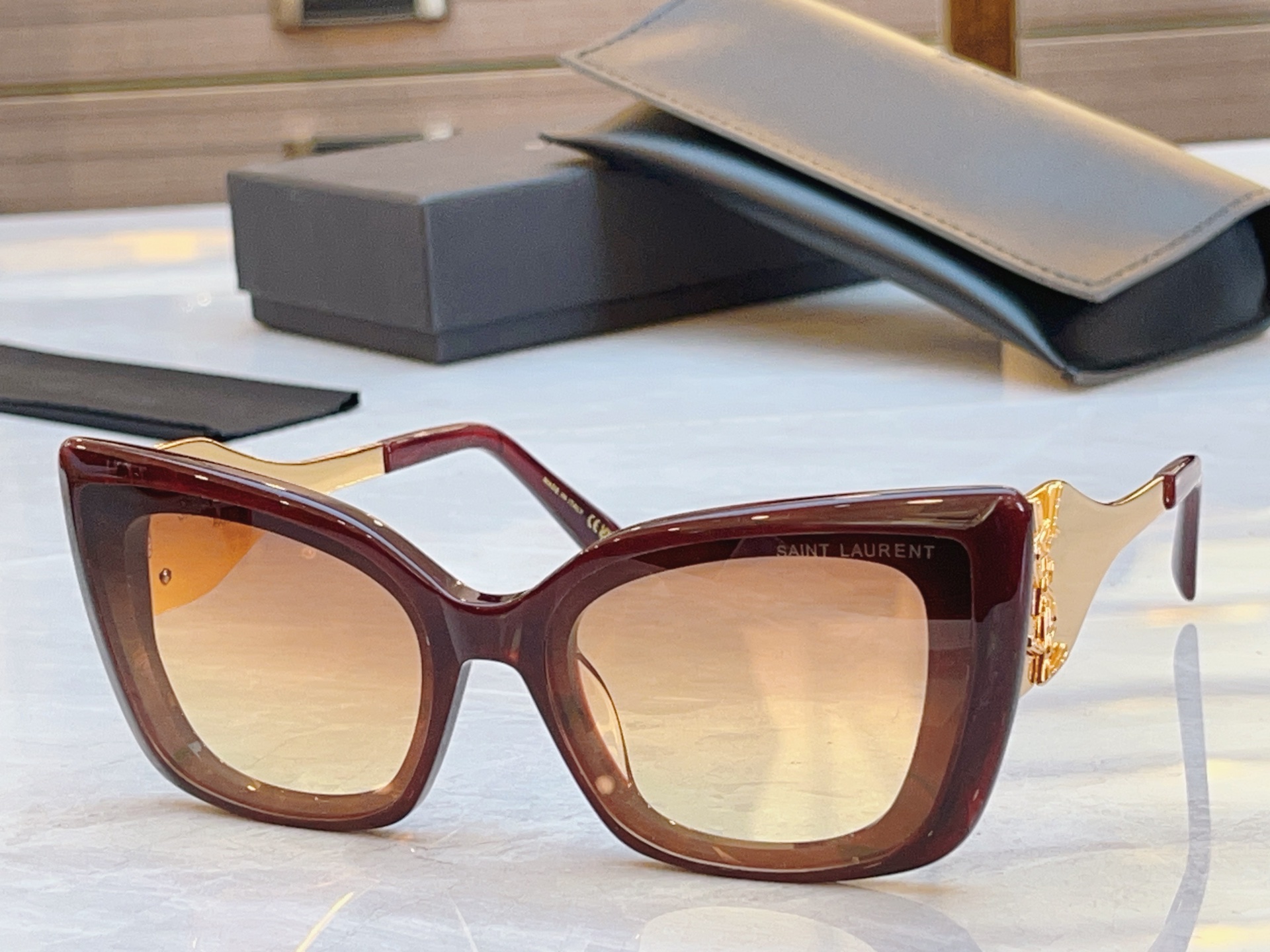 ，【SAINT LAUREN*】圣罗*兰新款太阳镜，MODEL：SL M1725L，SIZE：51口23