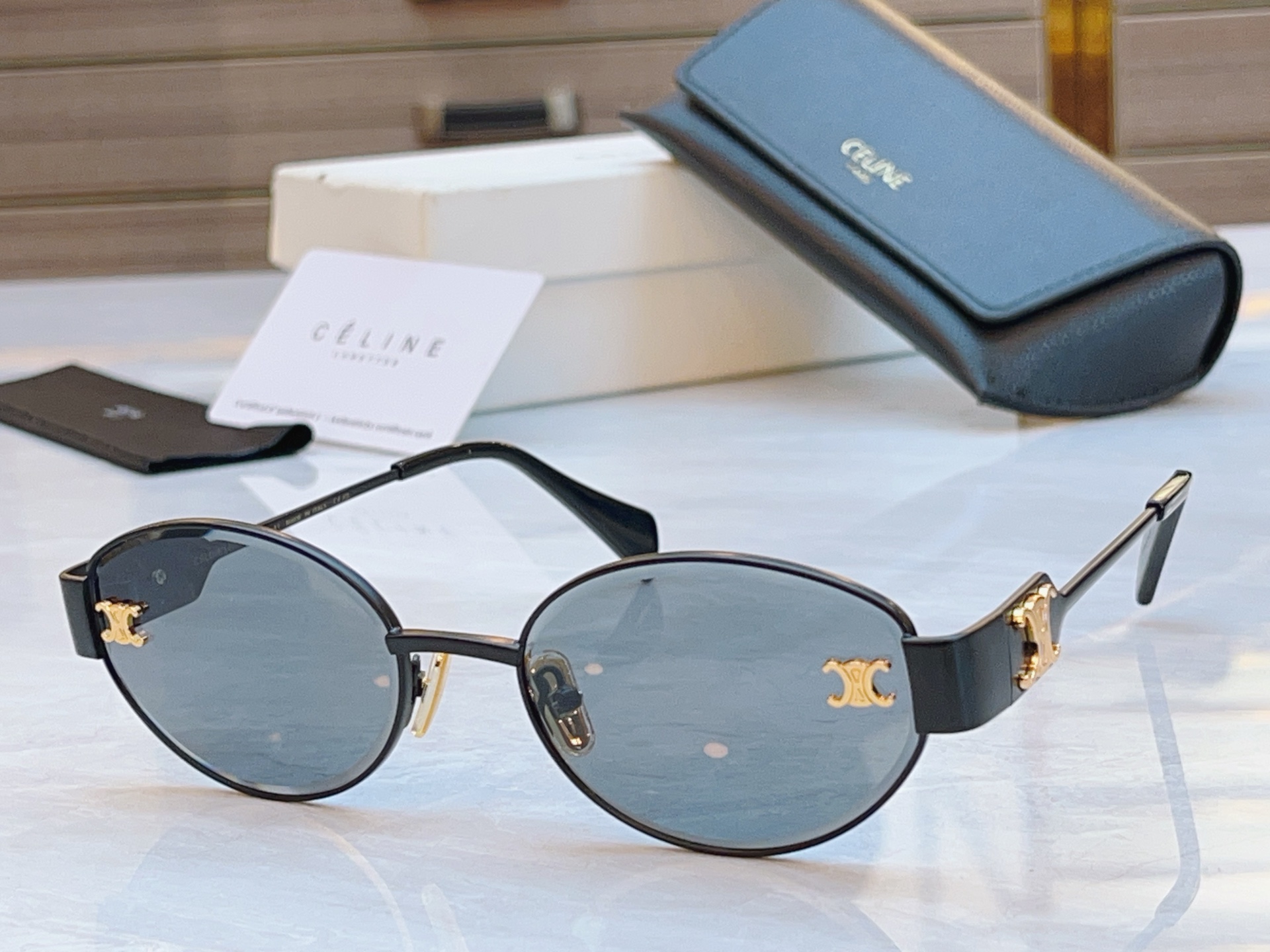 ，【CELIN*】赛*琳新款太阳镜， MODEL:CL1572LU ，SIZE: 56口18-145