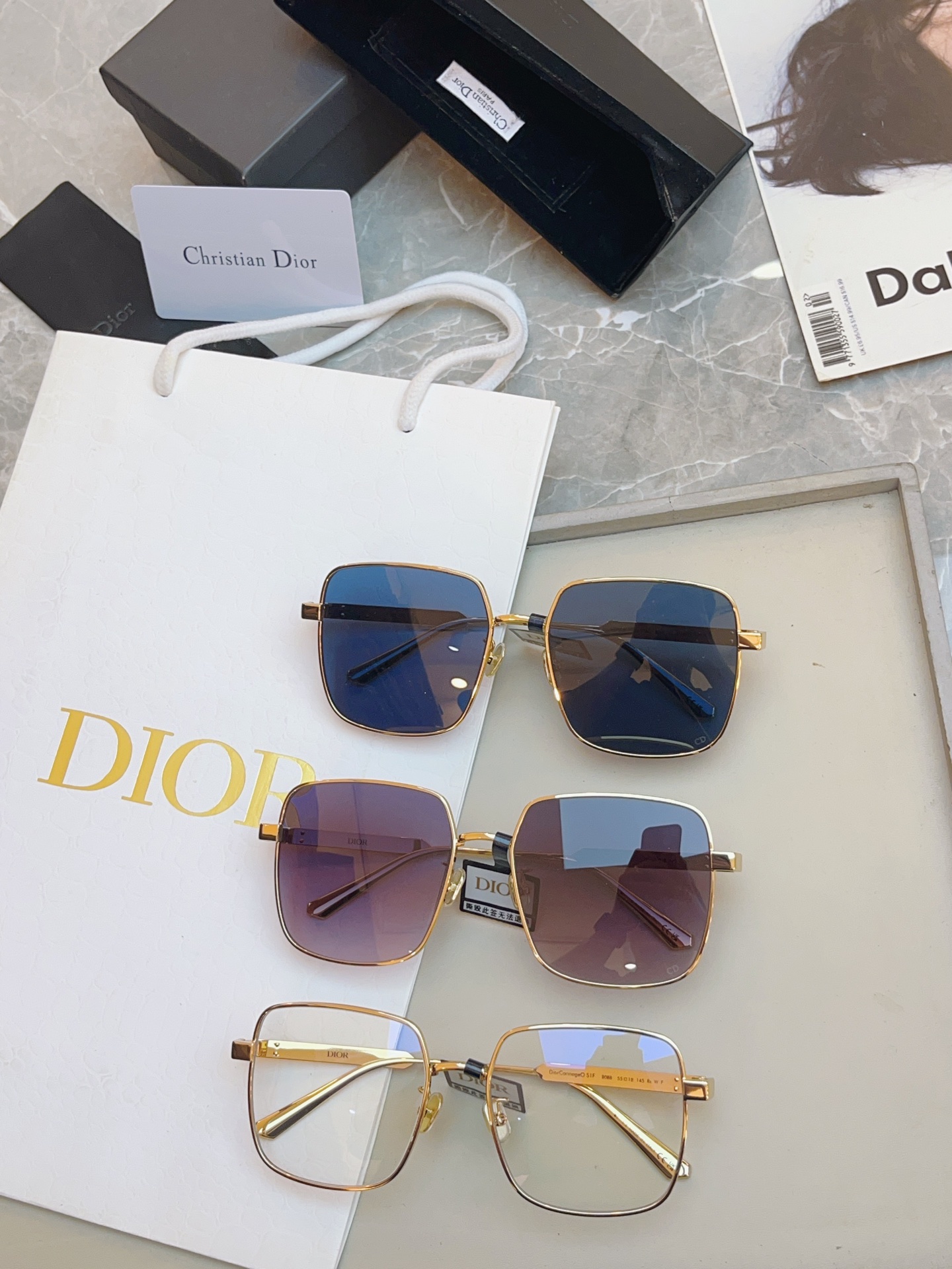 ，【DIO* 】迪*奥新款太阳镜🕶️，高版本 18K金电镀✨MODEL：DiorCannage S1U，