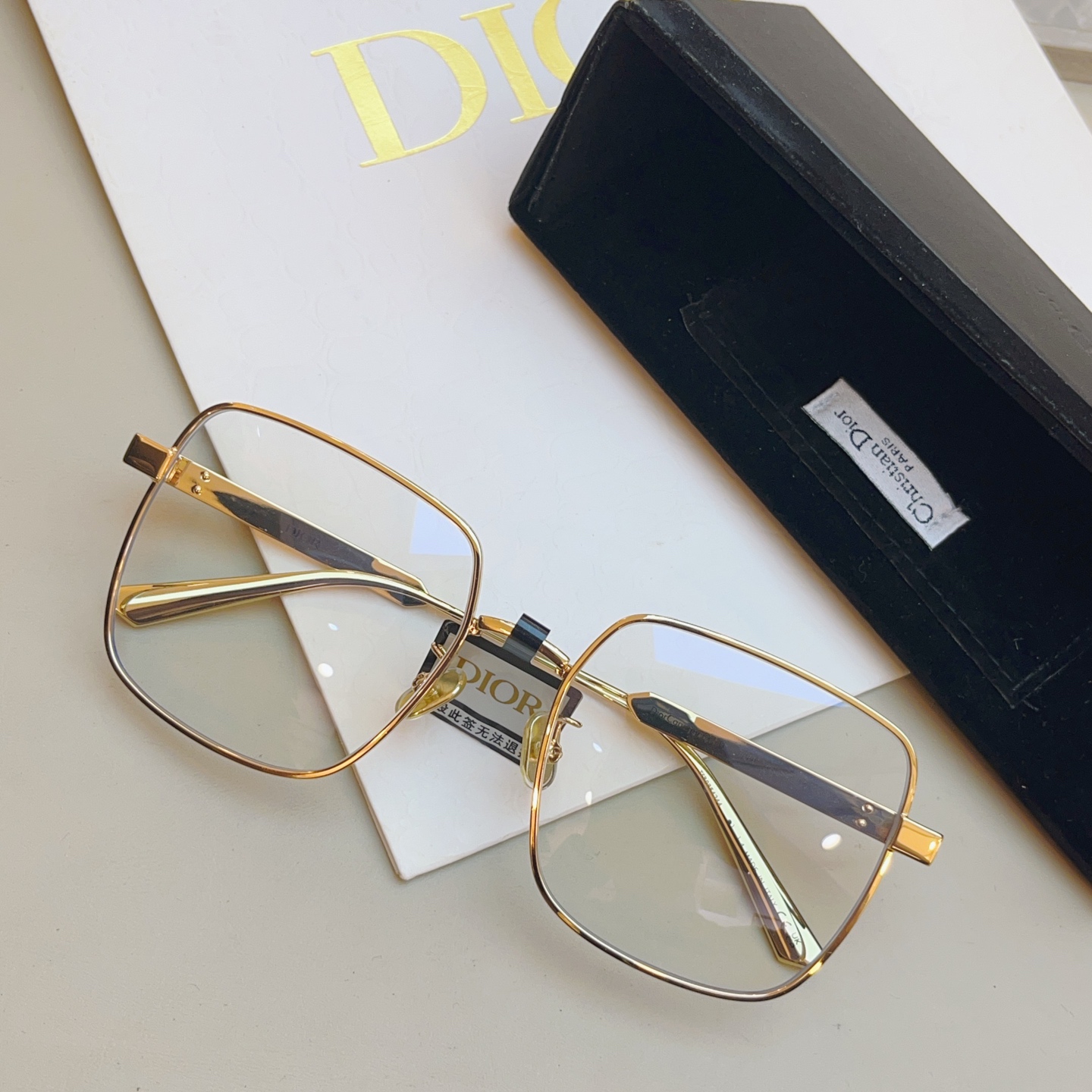 ，【DIO* 】迪*奥新款太阳镜🕶️，高版本 18K金电镀✨MODEL：DiorCannage S1U，