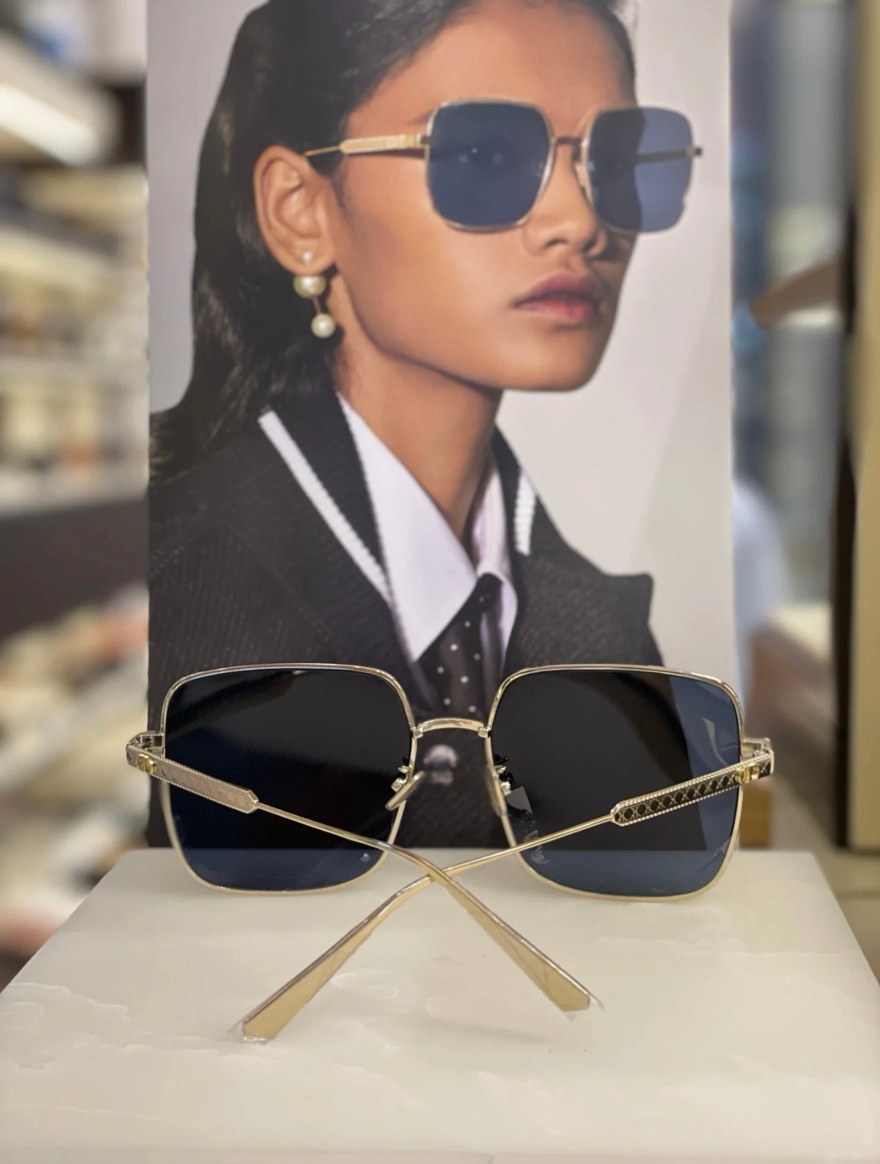 ，【DIO* 】迪*奥新款太阳镜🕶️，高版本 18K金电镀✨MODEL：DiorCannage S1U，