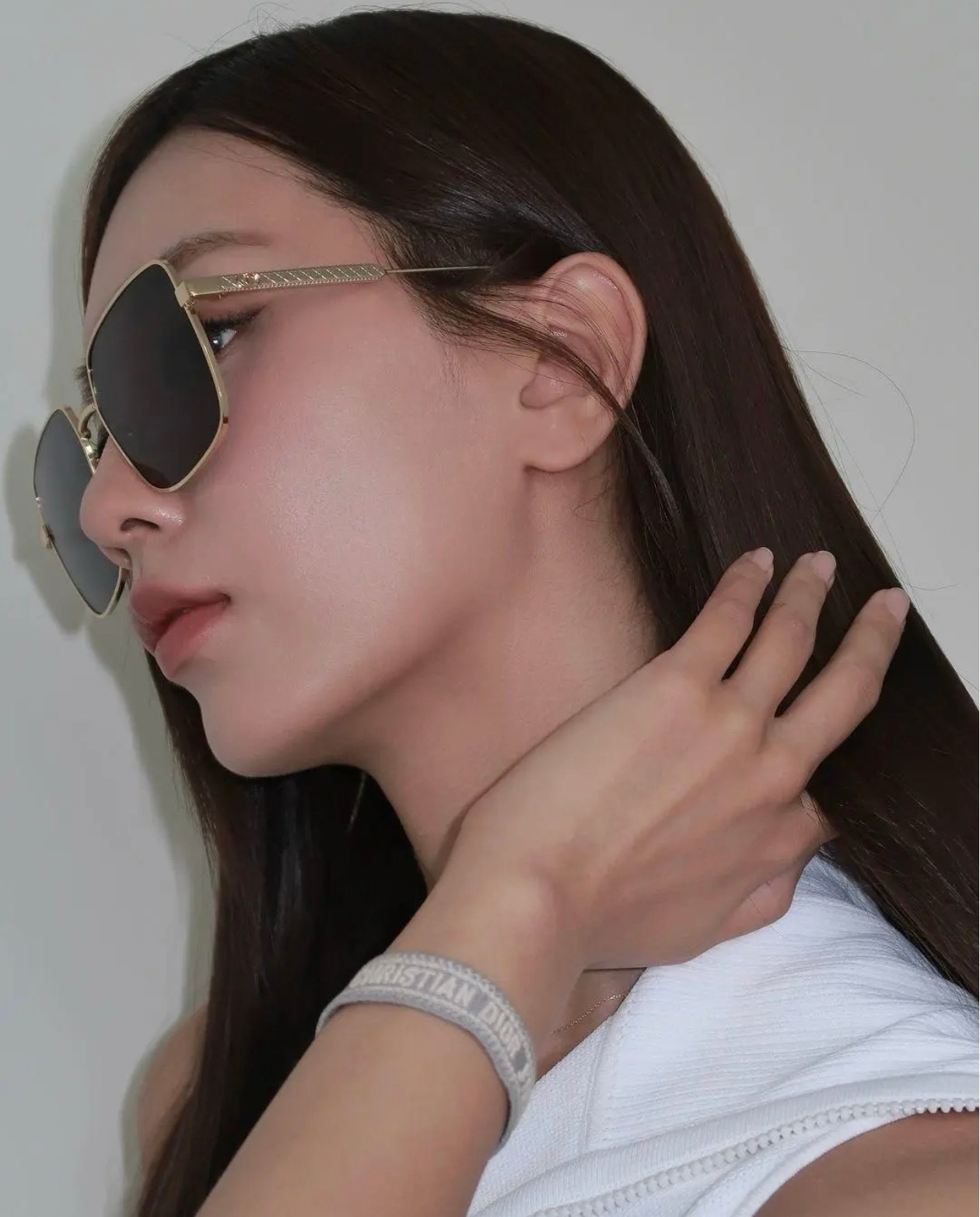 ，【DIO* 】迪*奥新款太阳镜🕶️，高版本 18K金电镀✨MODEL：DiorCannage S1U，