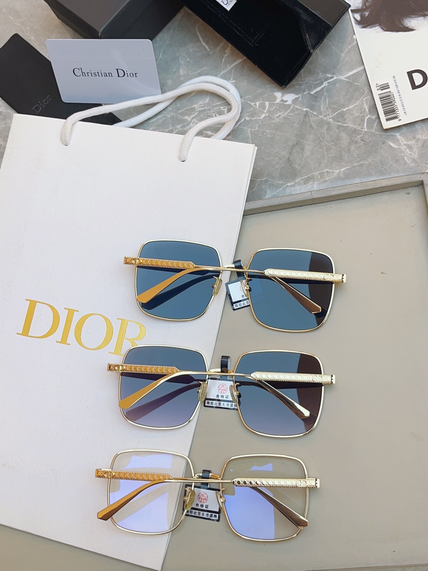 ，【DIO* 】迪*奥新款太阳镜🕶️，高版本 18K金电镀✨MODEL：DiorCannage S1U，