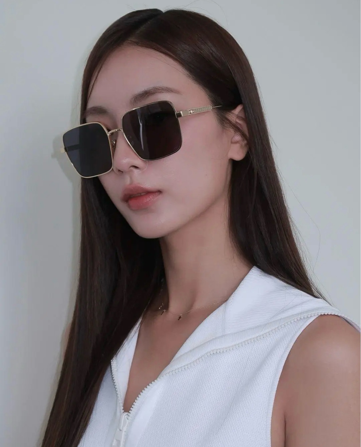 ，【DIO* 】迪*奥新款太阳镜🕶️，高版本 18K金电镀✨MODEL：DiorCannage S1U，